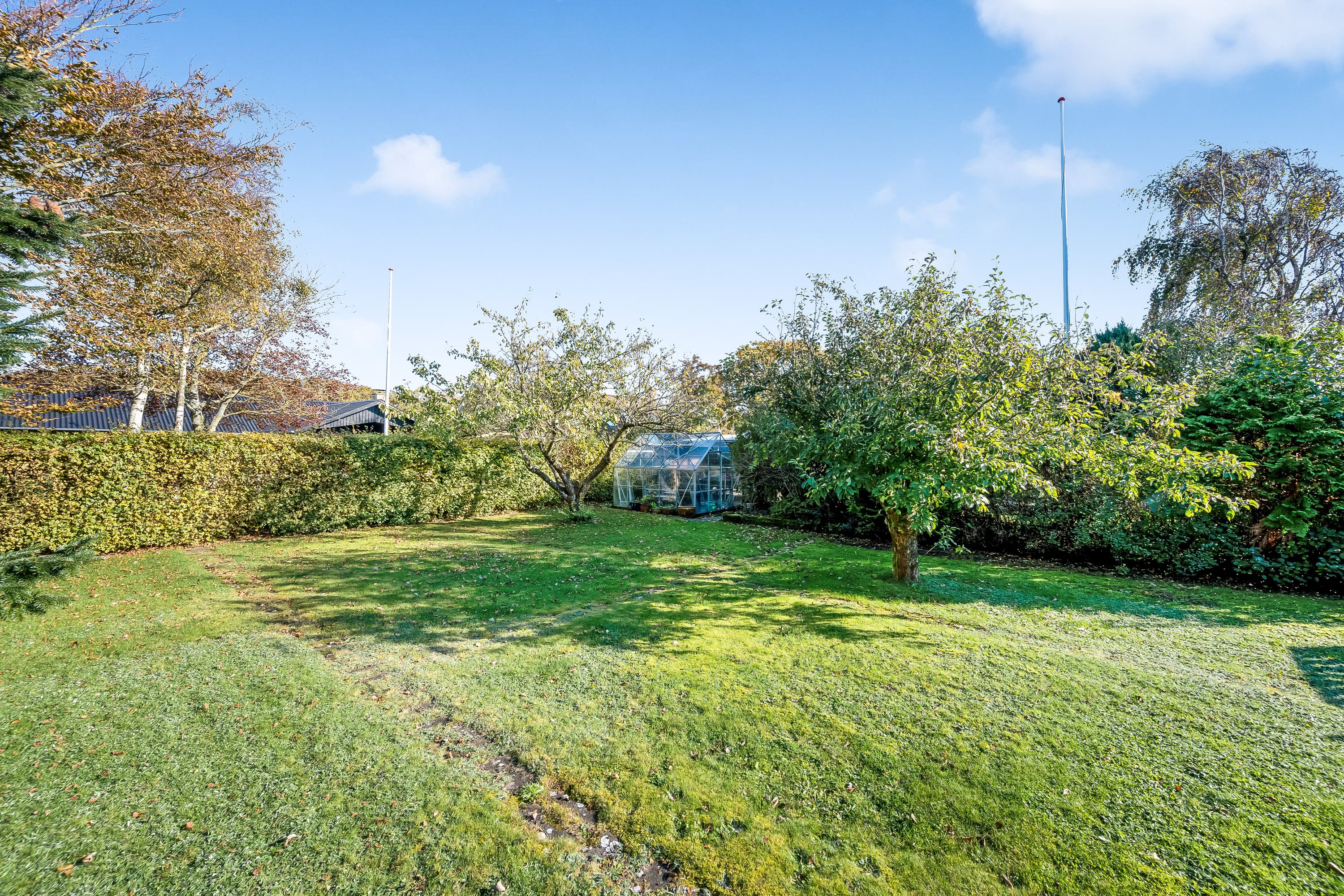 Fremhævet facade billede i fuldskærmstilstand. Billede af Lindevej 4, 6950 Ringkøbing