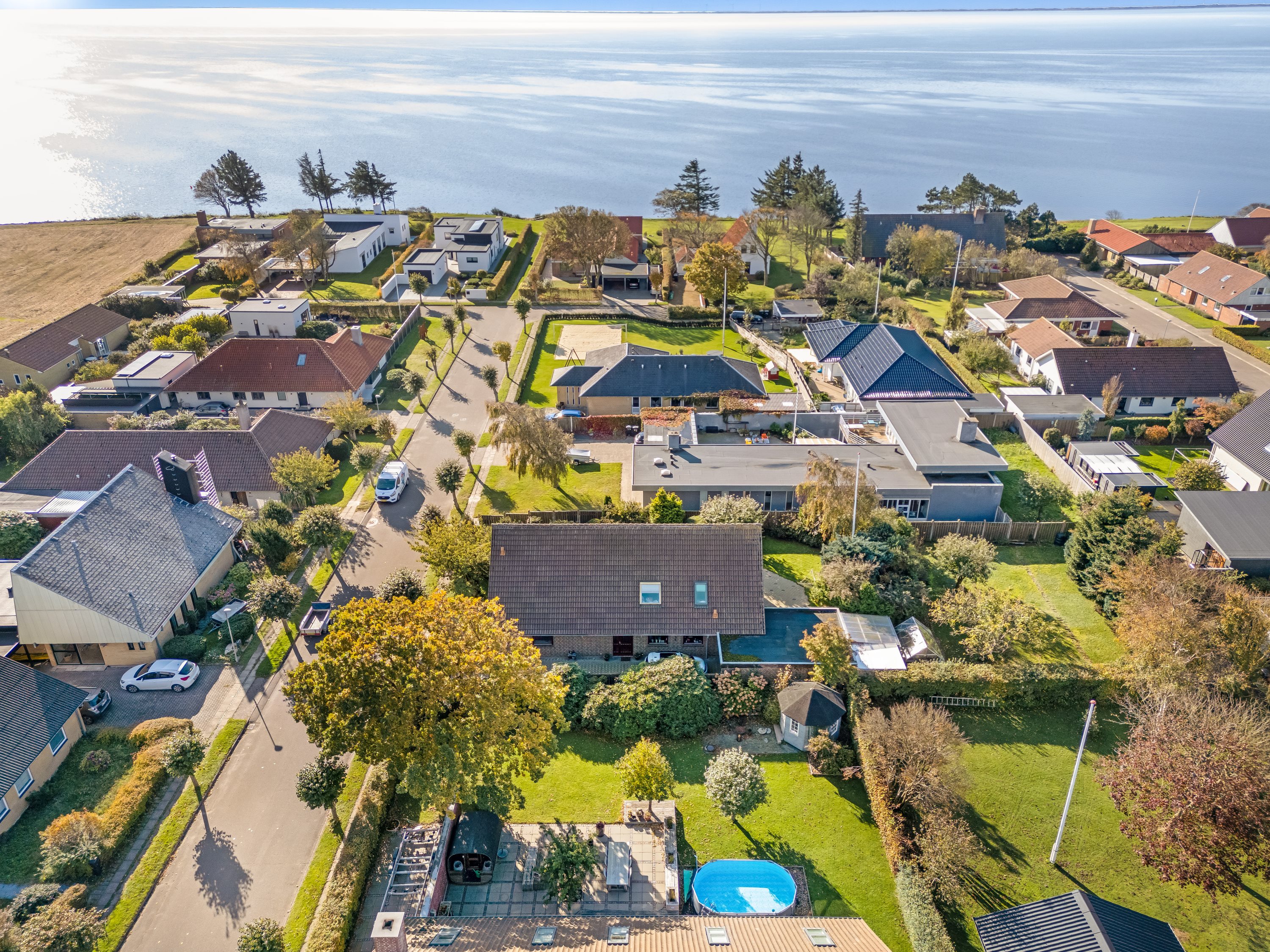 Fremhævet luftfoto billede i fuldskærmstilstand. Billede af Lindevej 4, 6950 Ringkøbing