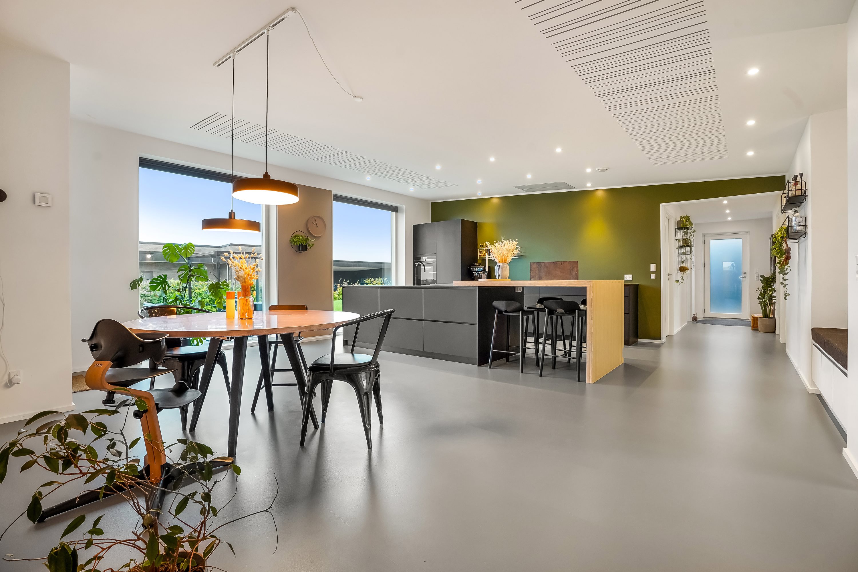 Fremhævet stue billede i fuldskærmstilstand. Billede af Ring Søpark 31, 8740 Brædstrup