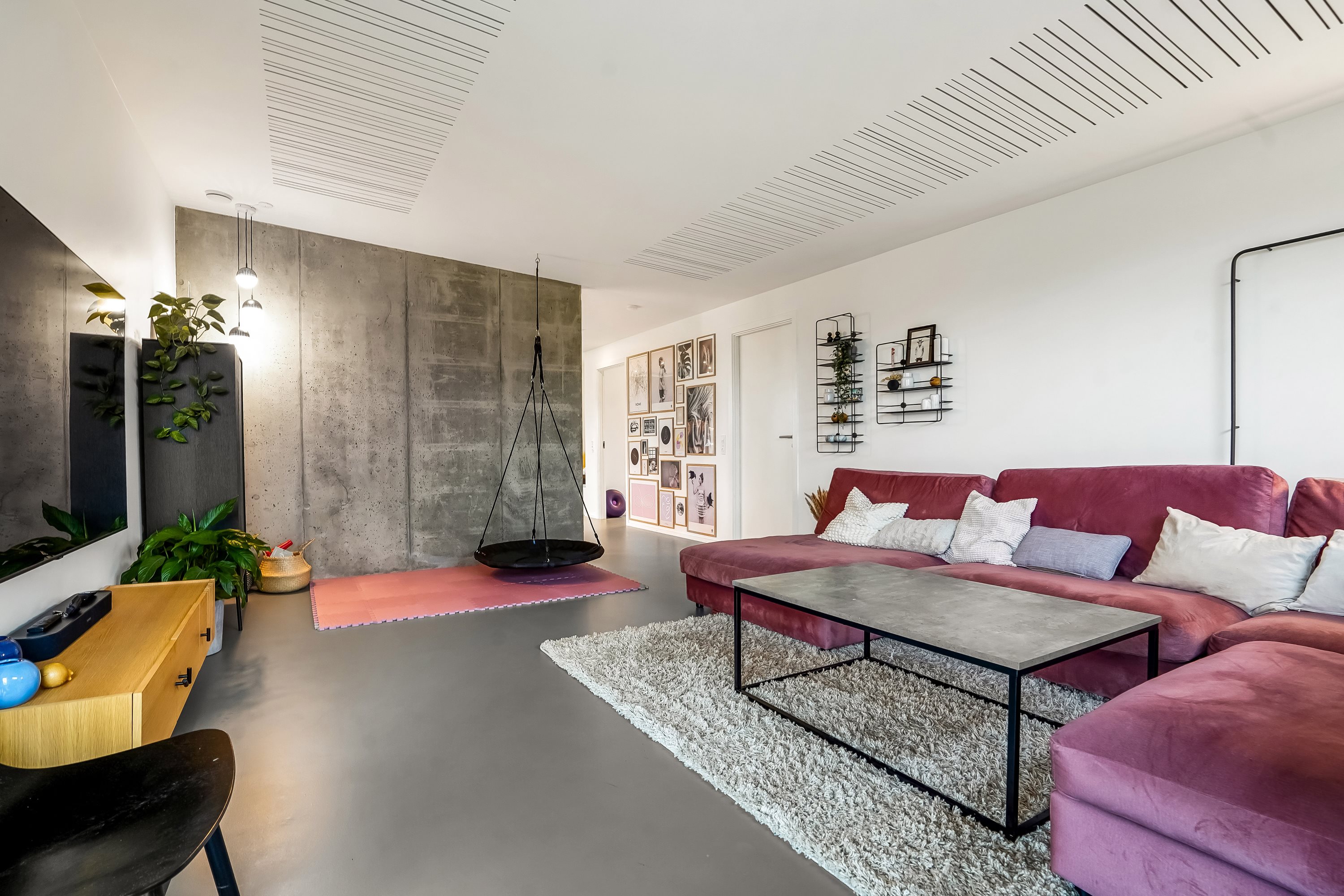 Fremhævet stue billede i fuldskærmstilstand. Billede af Ring Søpark 31, 8740 Brædstrup