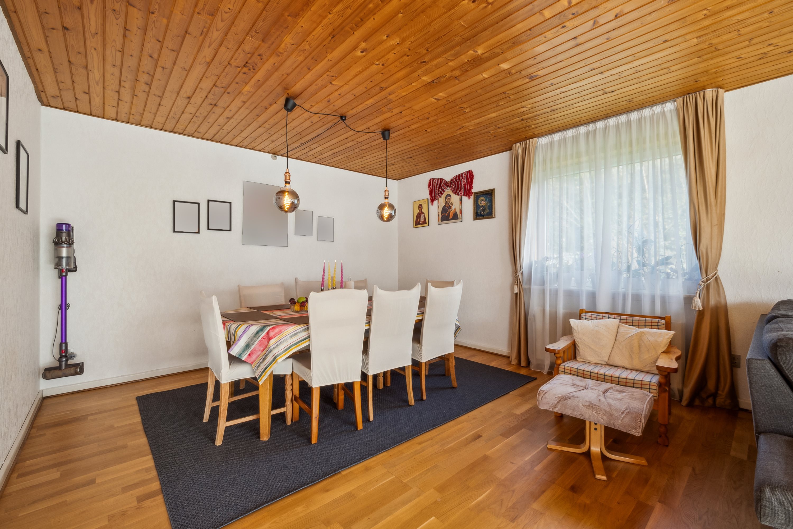 Fremhævet stue billede i fuldskærmstilstand. Billede af Landlystvej 8, Vodstrup, 7900 Nykøbing M