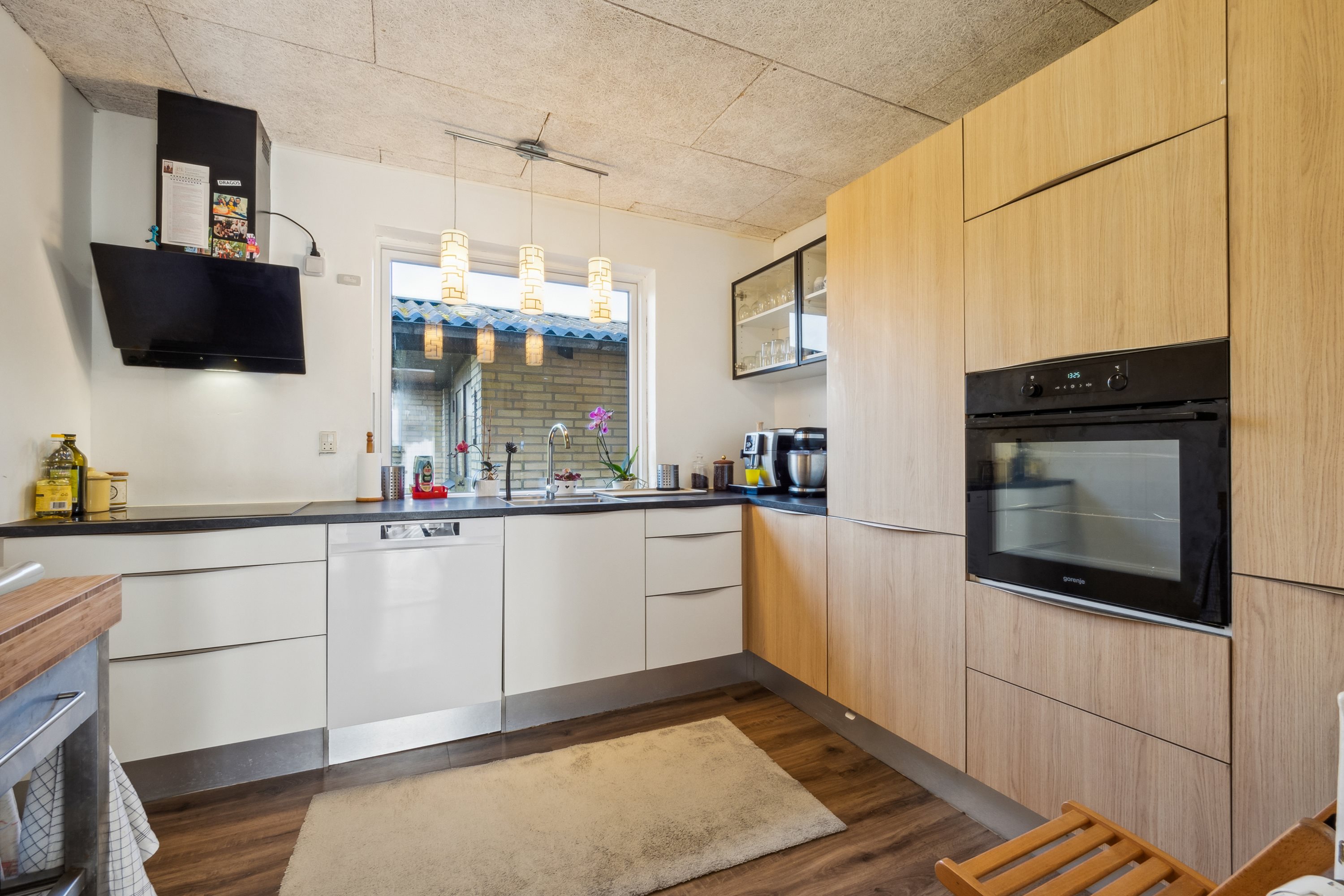 Fremhævet køkken billede i fuldskærmstilstand. Billede af Landlystvej 8, Vodstrup, 7900 Nykøbing M