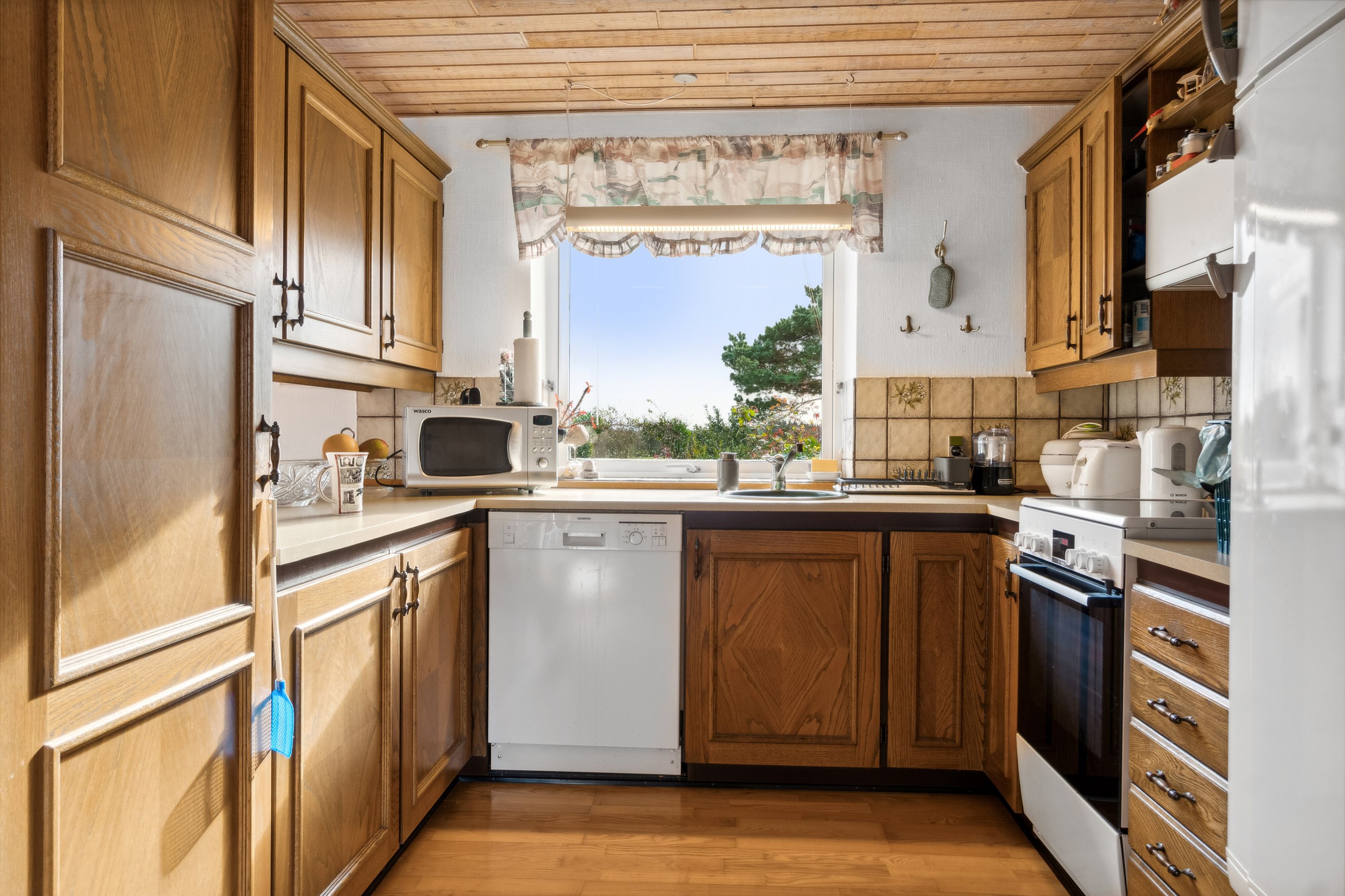 Fremhævet køkken billede i fuldskærmstilstand. Billede af Møllevangen 18, Hørdum, 7752 Snedsted