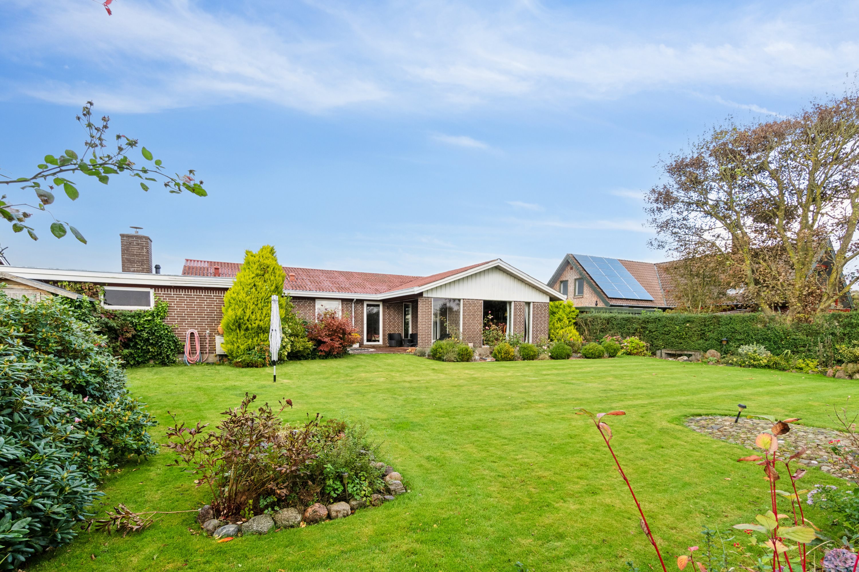 Fremhævet set fra haven billede i fuldskærmstilstand. Billede af Møllevangen 18, Hørdum, 7752 Snedsted