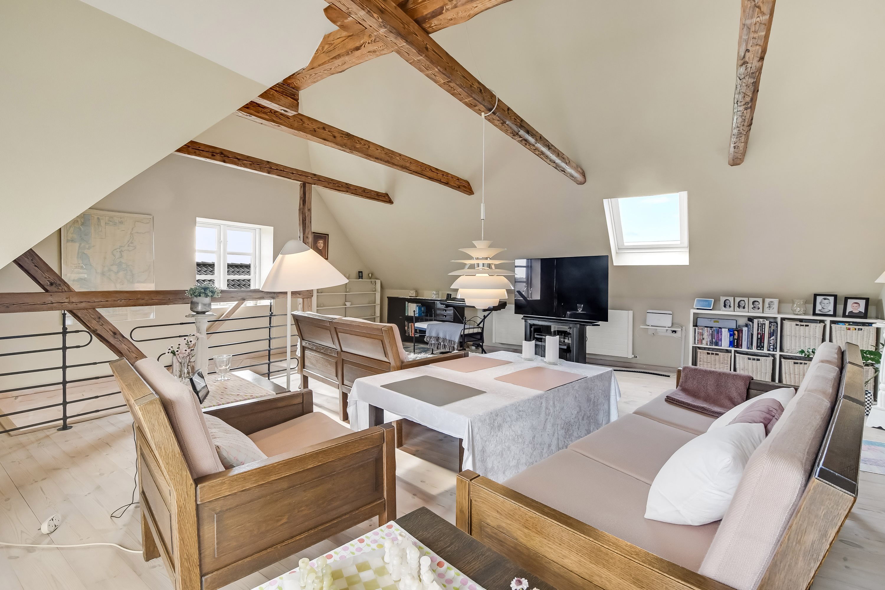 Fremhævet stue billede i fuldskærmstilstand. Billede af Remmerstrandvej 112, Gudum, 7620 Lemvig