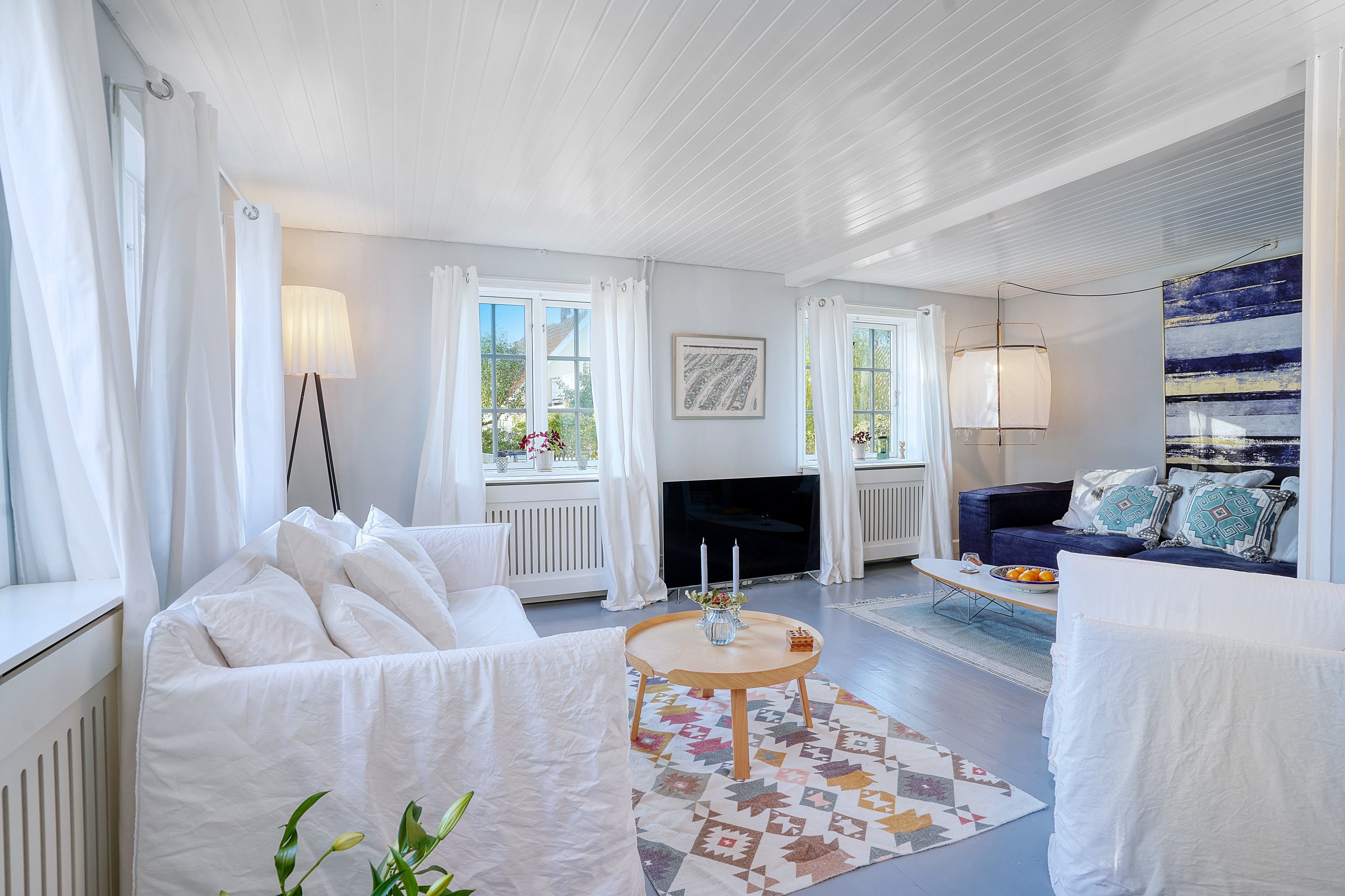 Fremhævet stue billede i fuldskærmstilstand. Billede af Lochersvej 6, 3100 Hornbæk