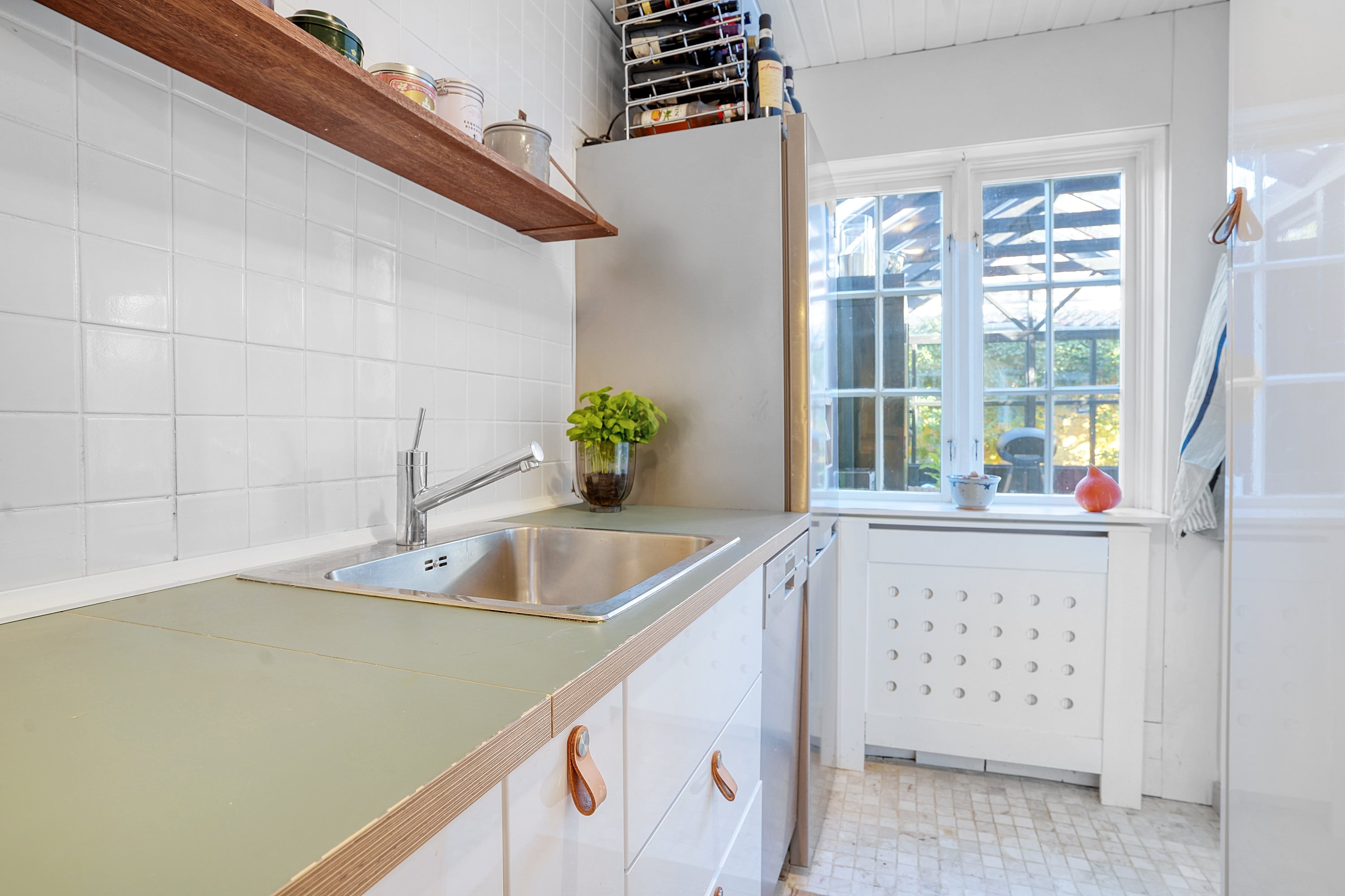 Fremhævet køkken billede i fuldskærmstilstand. Billede af Lochersvej 6, 3100 Hornbæk