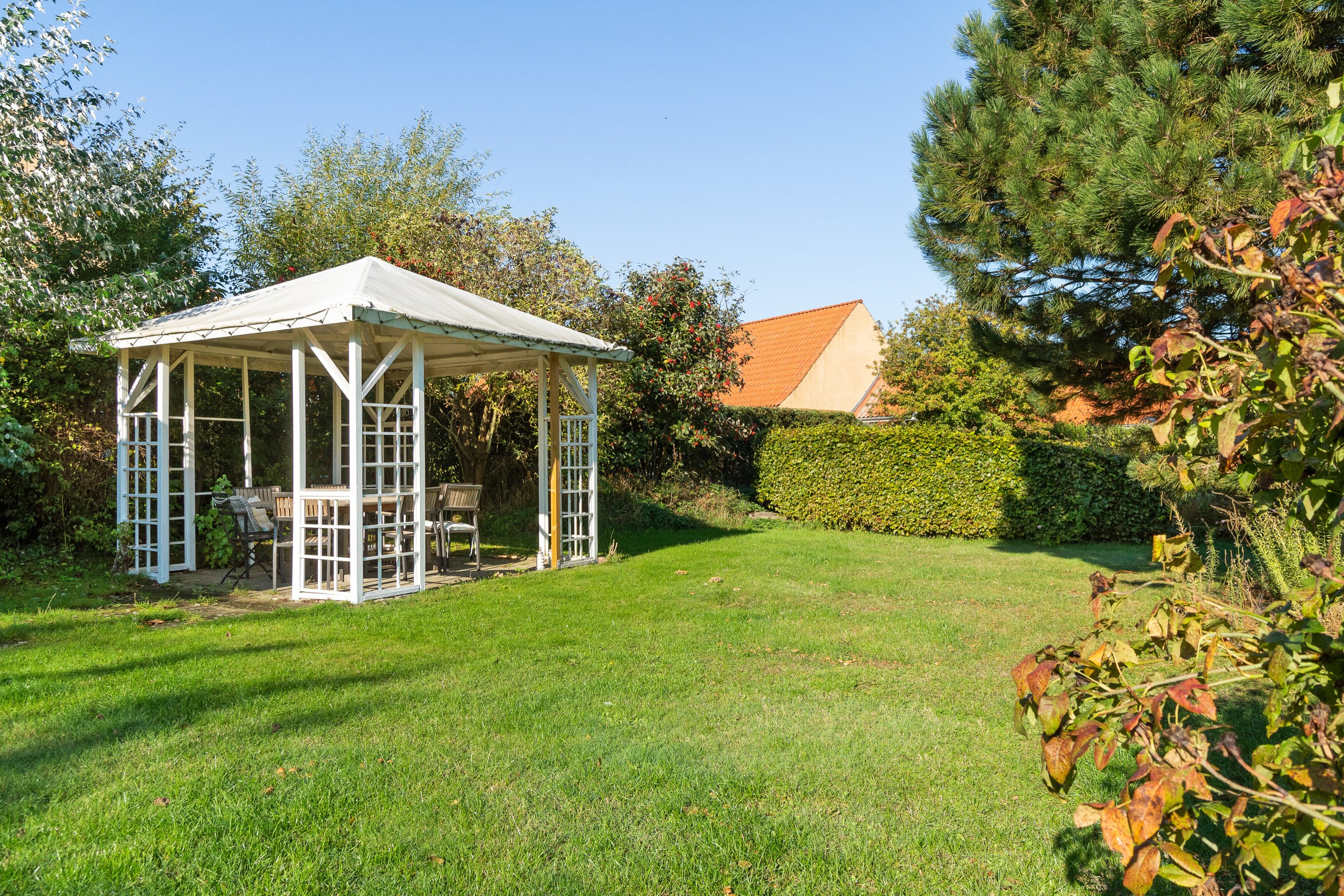 Fremhævet udendørs billede i fuldskærmstilstand. Billede af Storegade 29, 1. tv., 3740 Svaneke