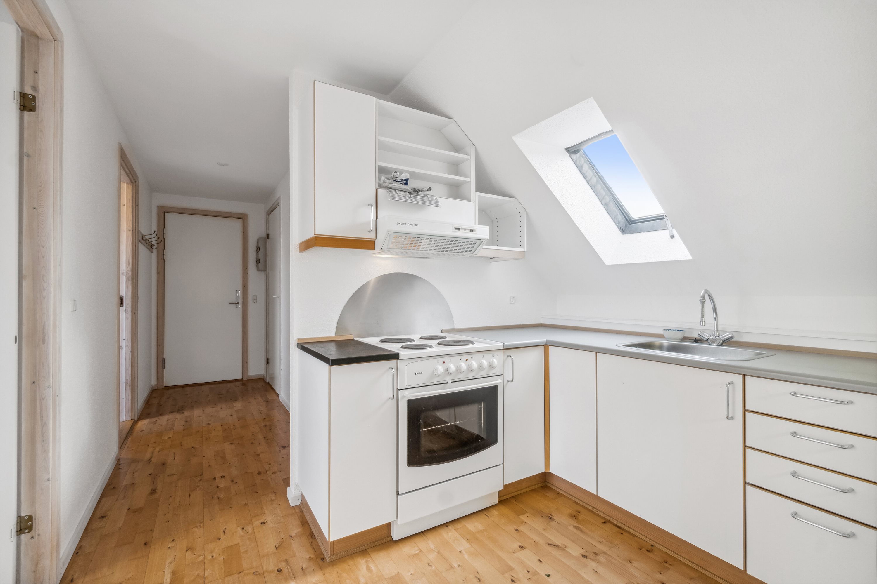 Fremhævet køkken billede i fuldskærmstilstand. Billede af Storegade 29, 1. tv., 3740 Svaneke