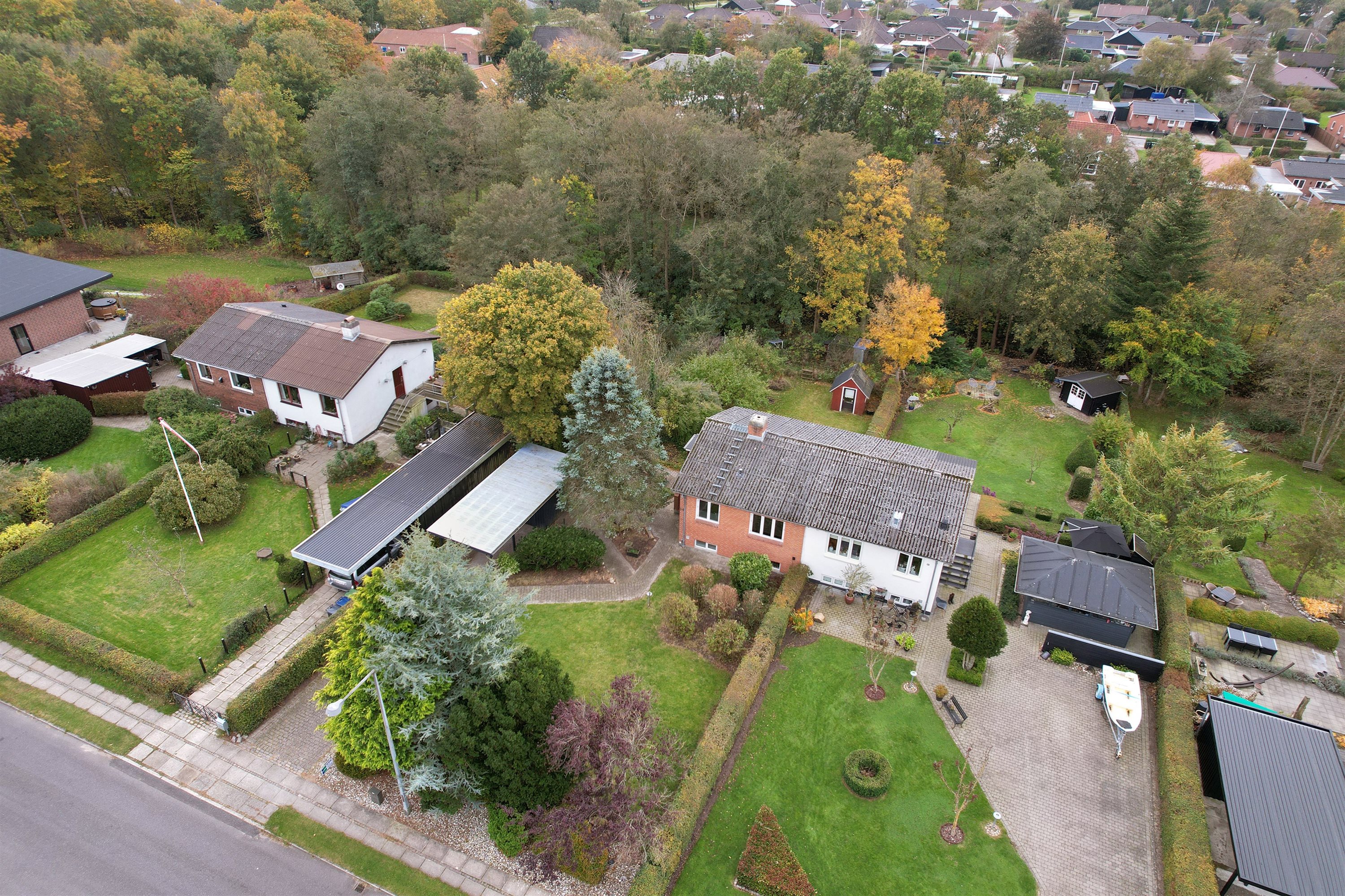 Fremhævet luftfoto billede i fuldskærmstilstand. Billede af Bakkevej 36, Varde, 6800 Varde