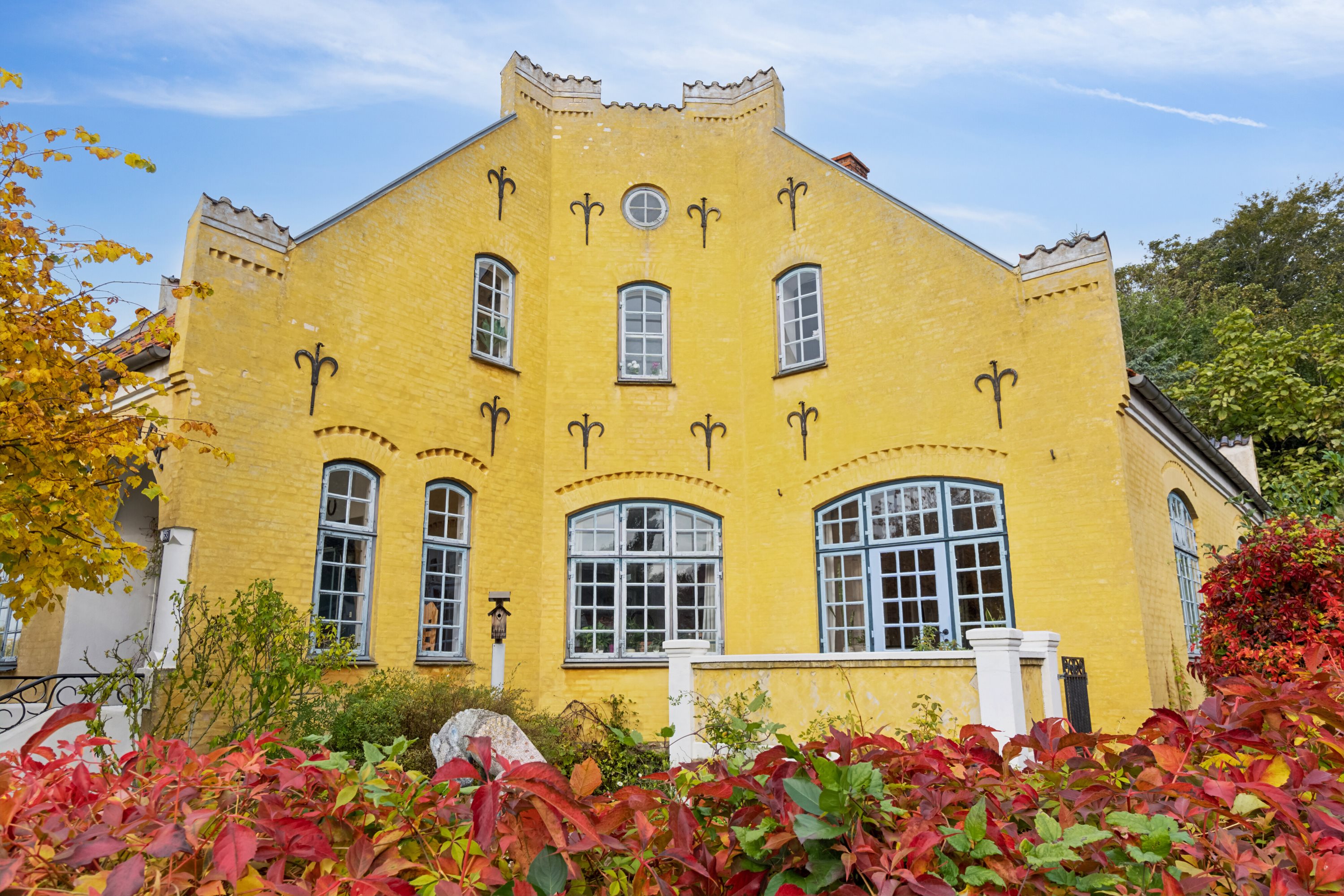 Fremhævet set fra vejen billede i fuldskærmstilstand. Billede af Lundby Hovedgade 63, 4750 Lundby