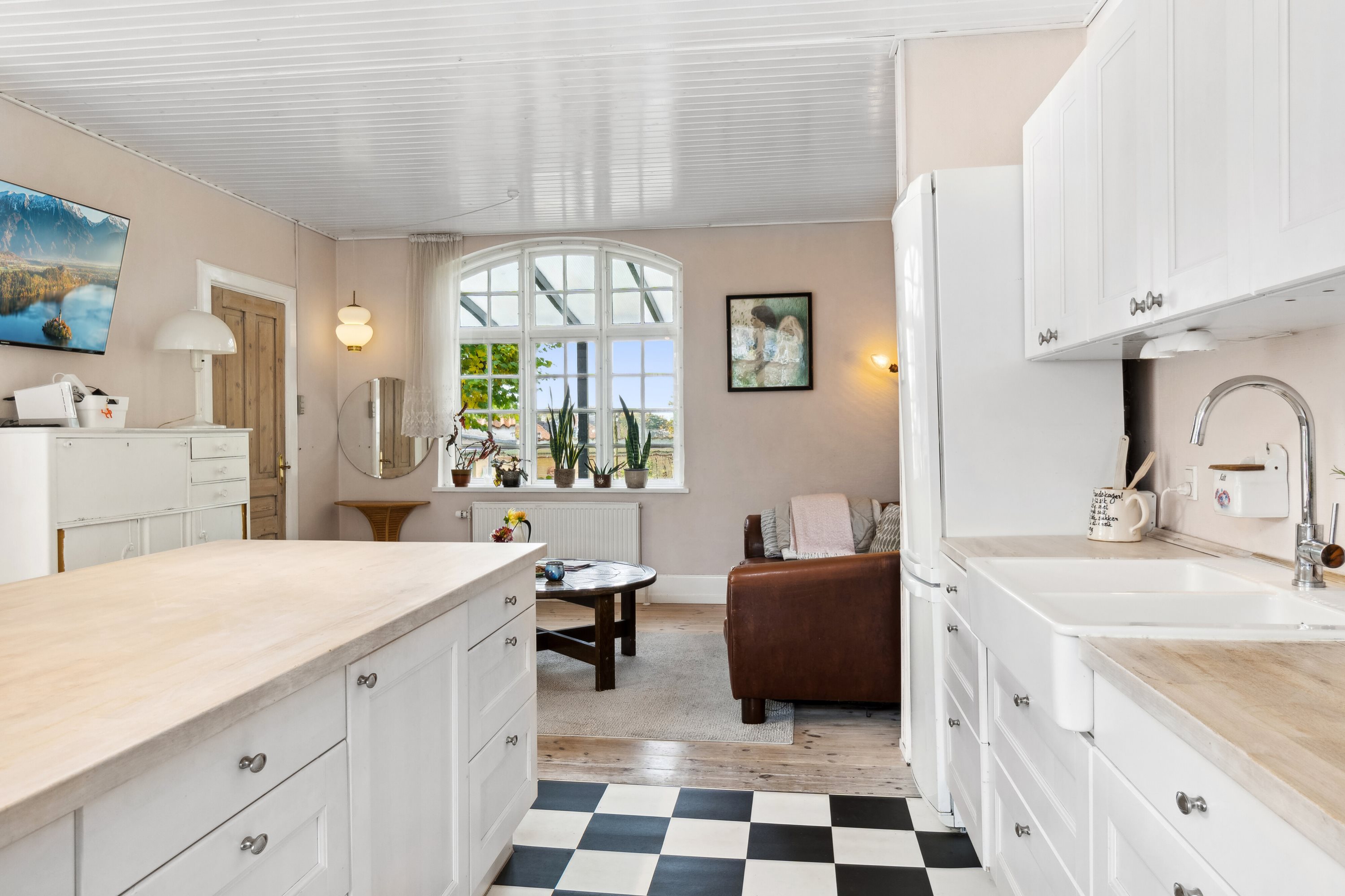 Fremhævet køkken billede i fuldskærmstilstand. Billede af Lundby Hovedgade 63, 4750 Lundby