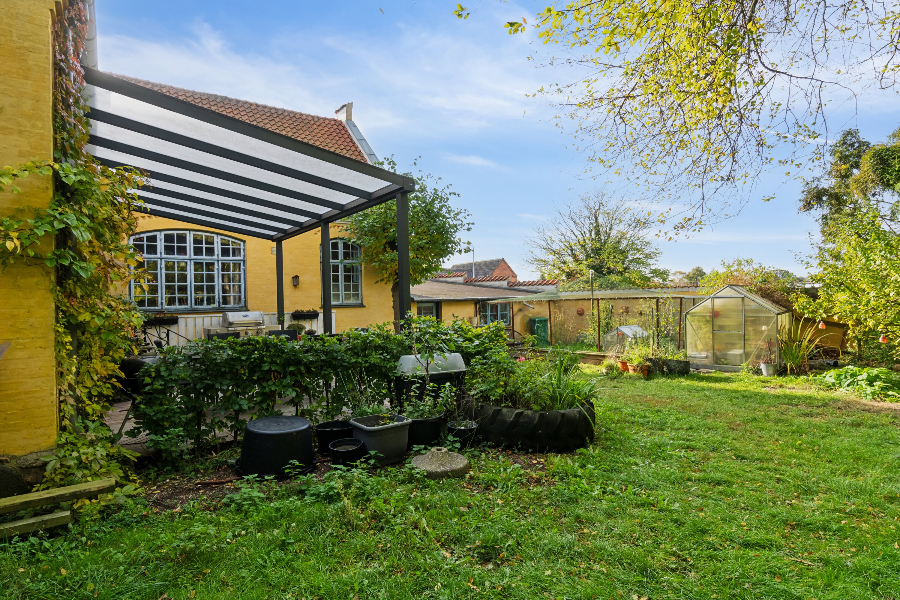 Fremhævet udendørs billede i fuldskærmstilstand. Billede af Lundby Hovedgade 63, 4750 Lundby