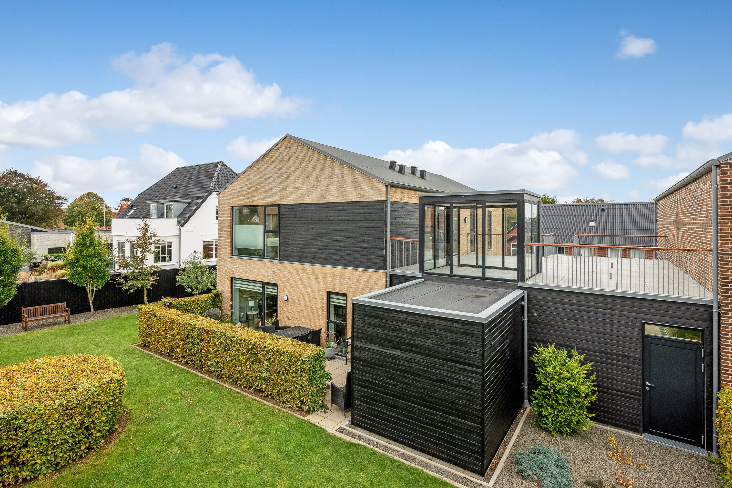 Fremhævet ejendommen billede i fuldskærmstilstand. Billede af Skivevej 24A, 1., 7500 Holstebro