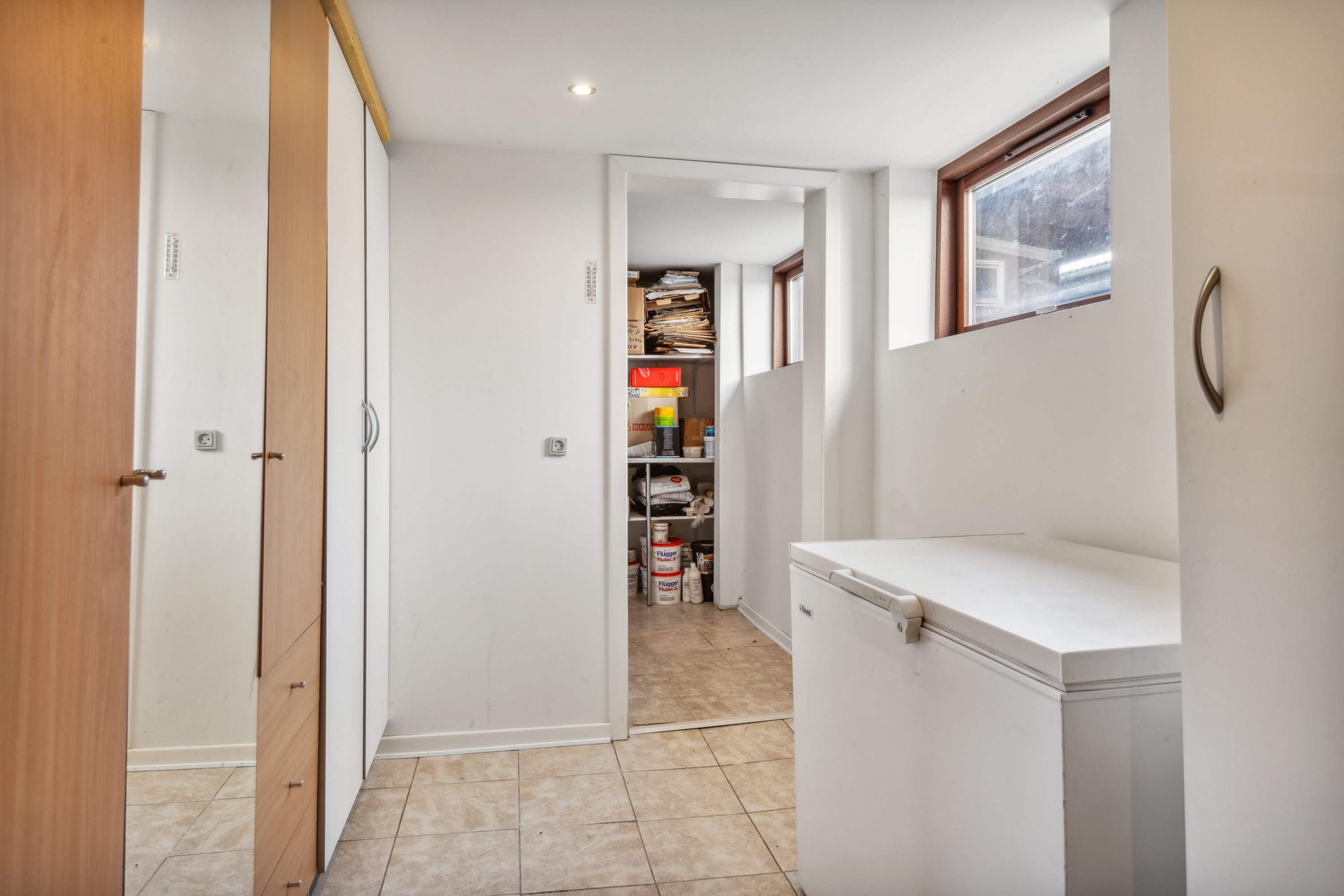 Fremhævet gang billede i fuldskærmstilstand. Billede af Lyngtoften 1, 9260 Gistrup