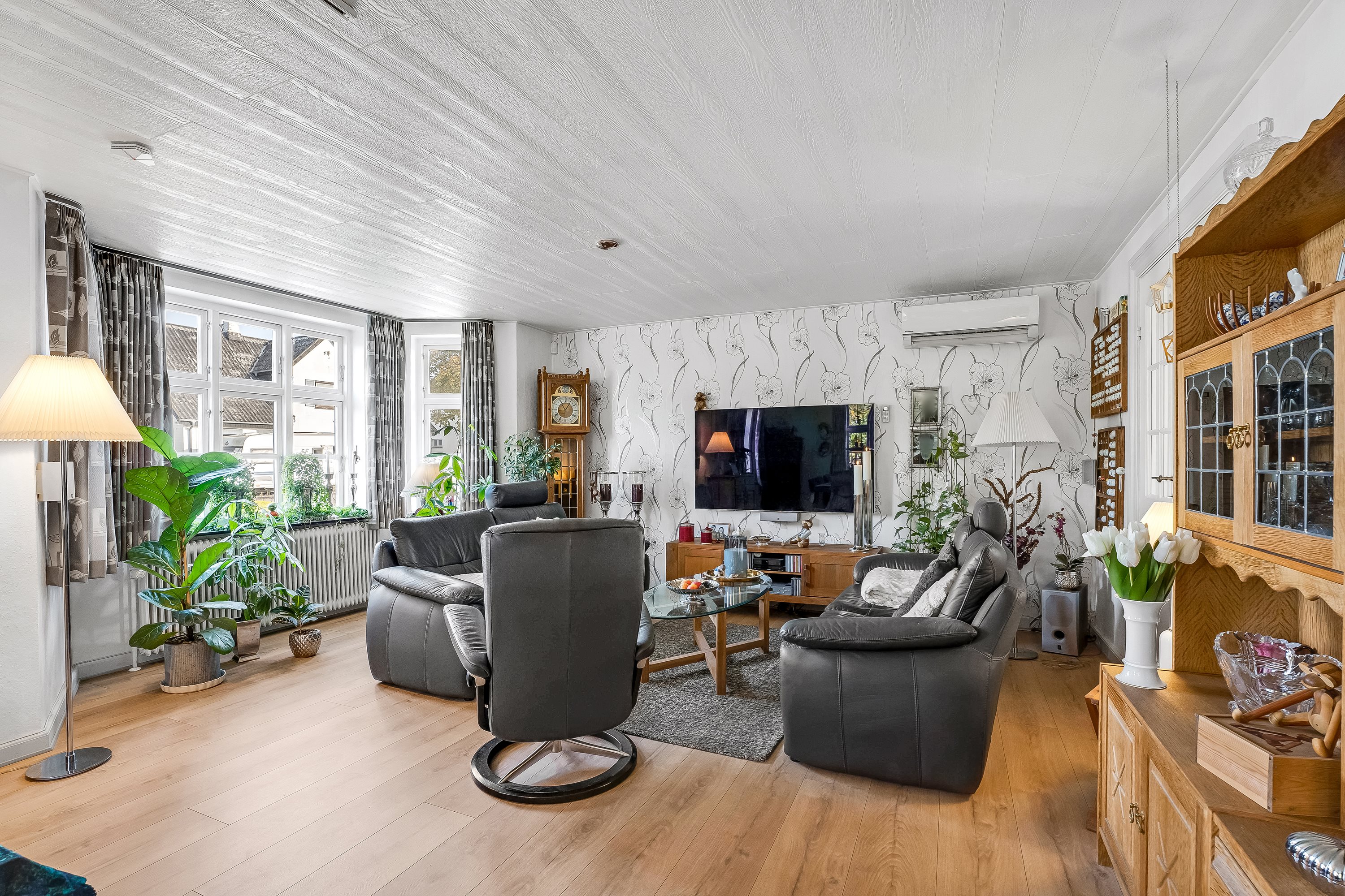 Fremhævet stue billede i fuldskærmstilstand. Billede af Hovedgaden 32, 4913 Horslunde