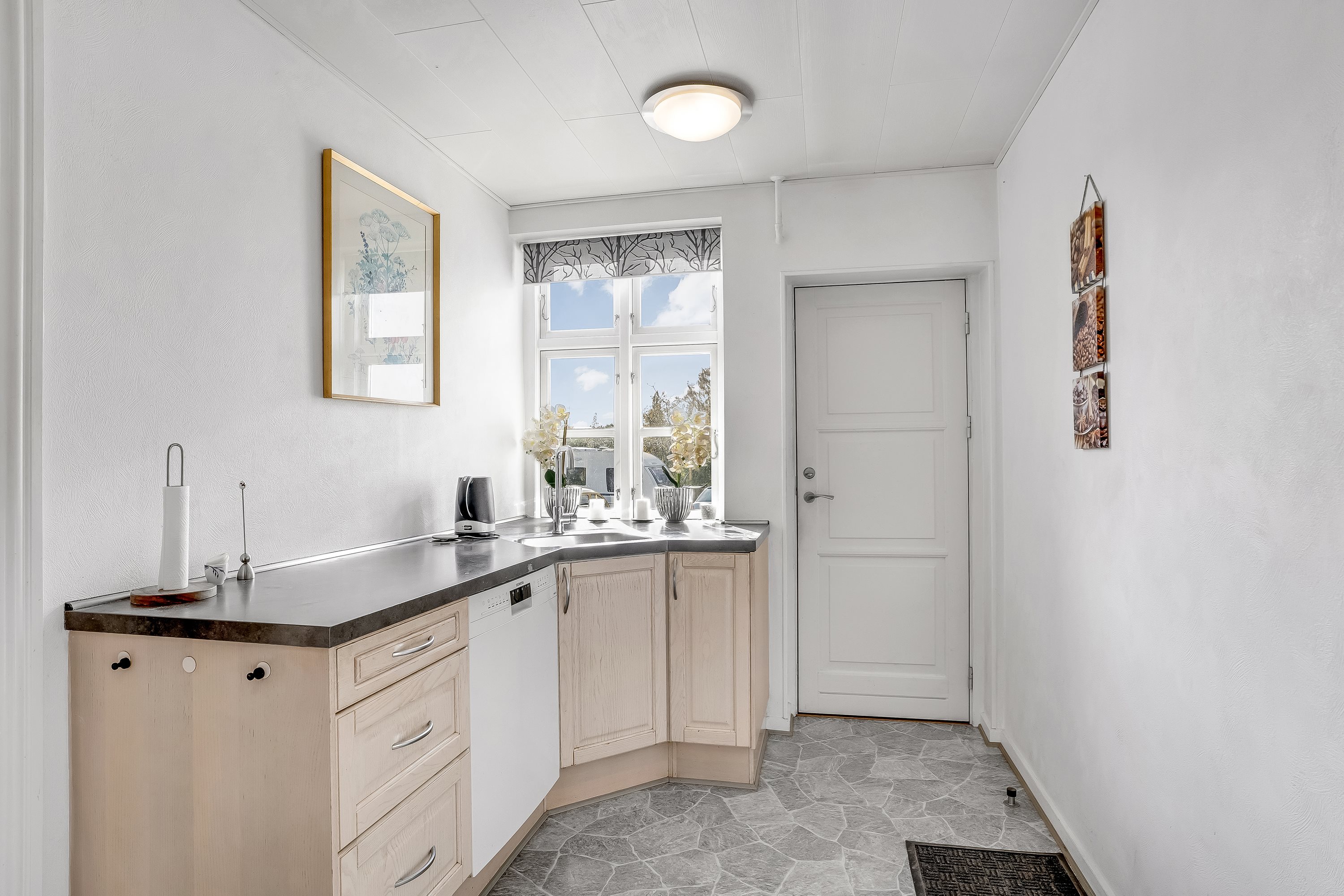 Fremhævet køkken billede i fuldskærmstilstand. Billede af Hovedgaden 32, 4913 Horslunde