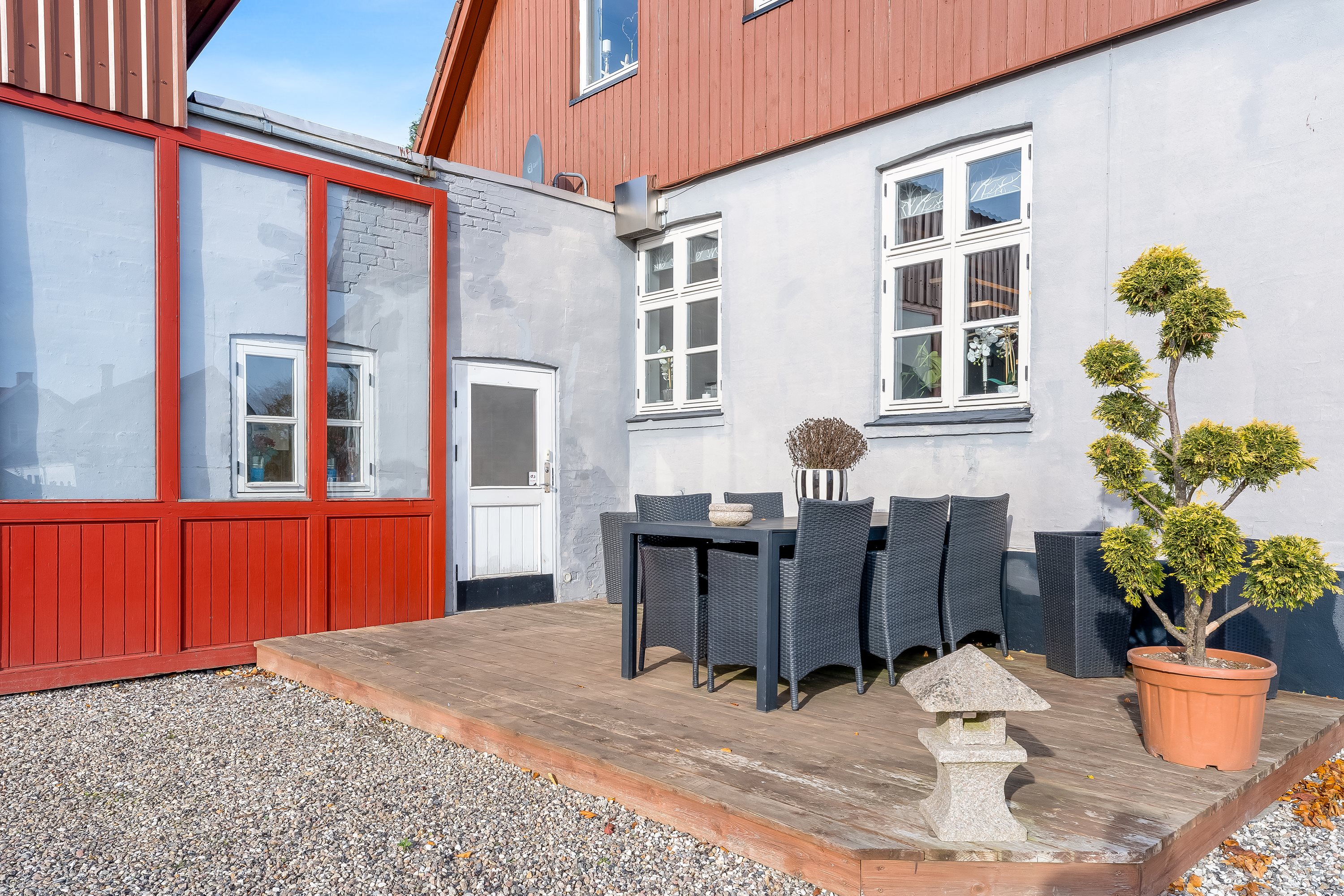 Fremhævet terrasse billede i fuldskærmstilstand. Billede af Hovedgaden 32, 4913 Horslunde