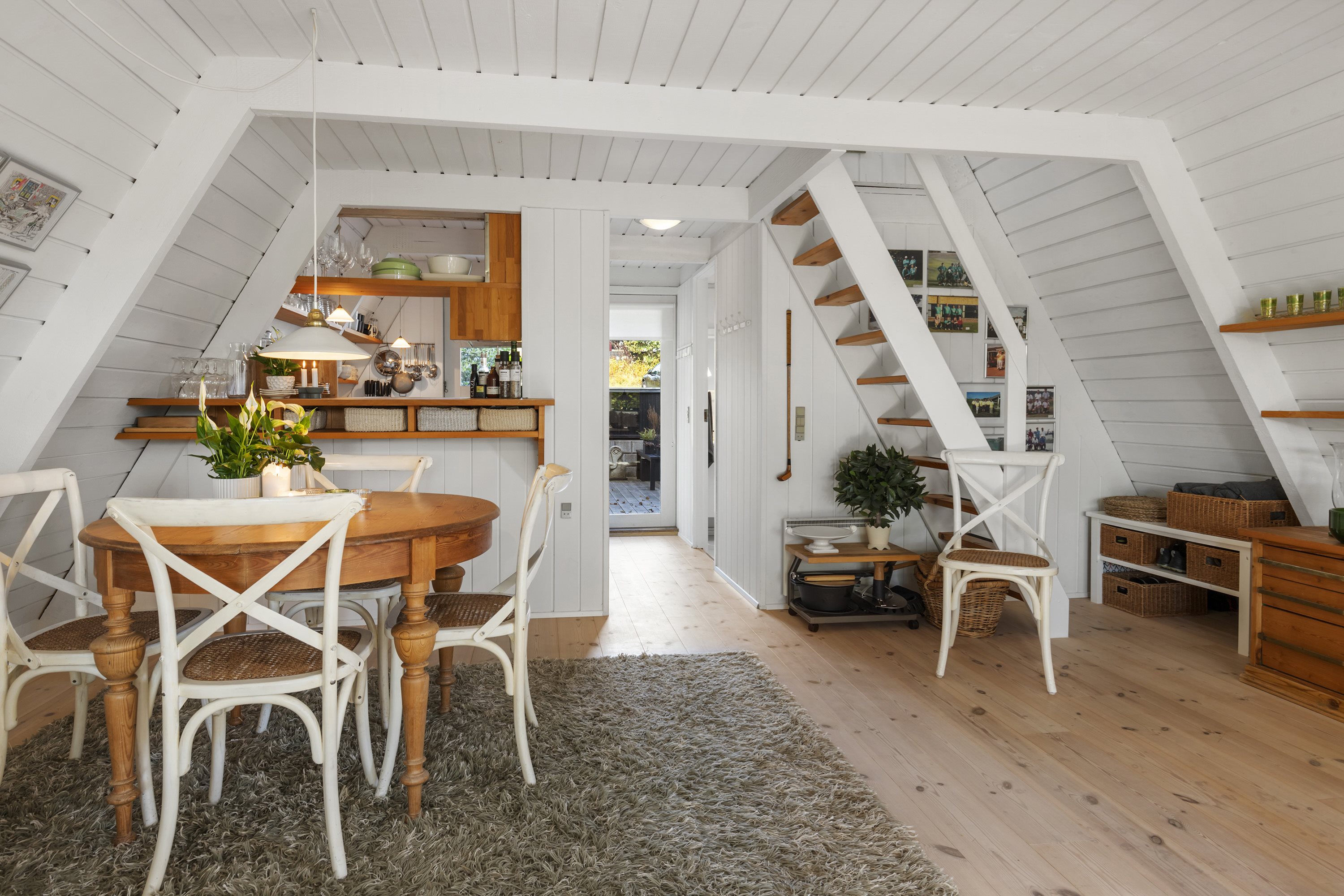 Fremhævet stue billede i fuldskærmstilstand. Billede af Golfsvinget 112, Gatten, 9640 Farsø