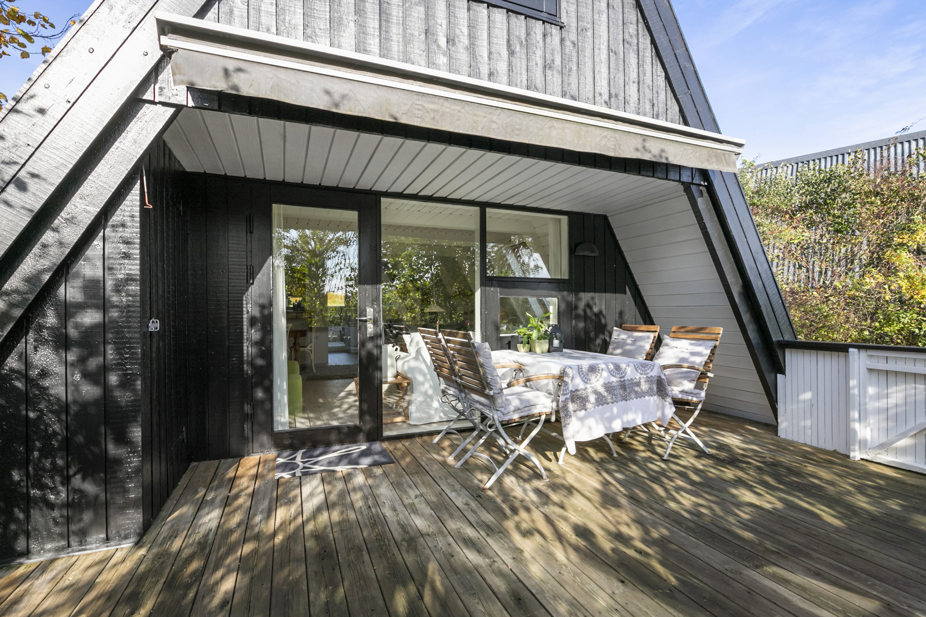 Fremhævet terrasse billede i fuldskærmstilstand. Billede af Golfsvinget 112, Gatten, 9640 Farsø