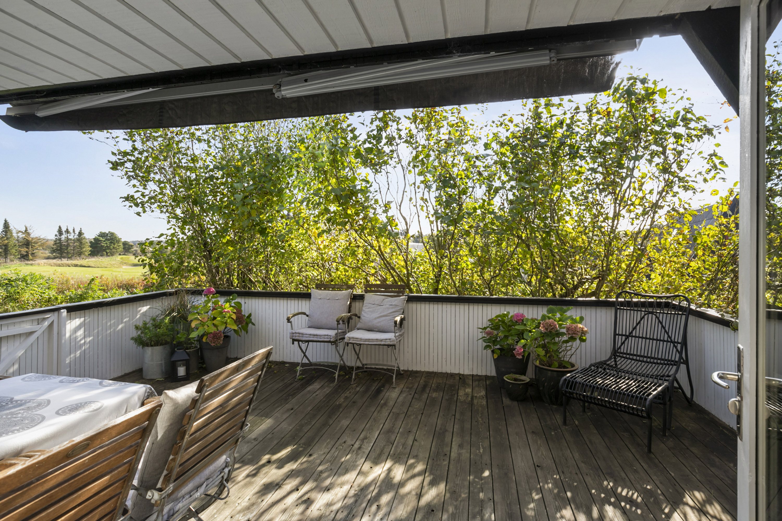 Fremhævet terrasse billede i fuldskærmstilstand. Billede af Golfsvinget 112, Gatten, 9640 Farsø