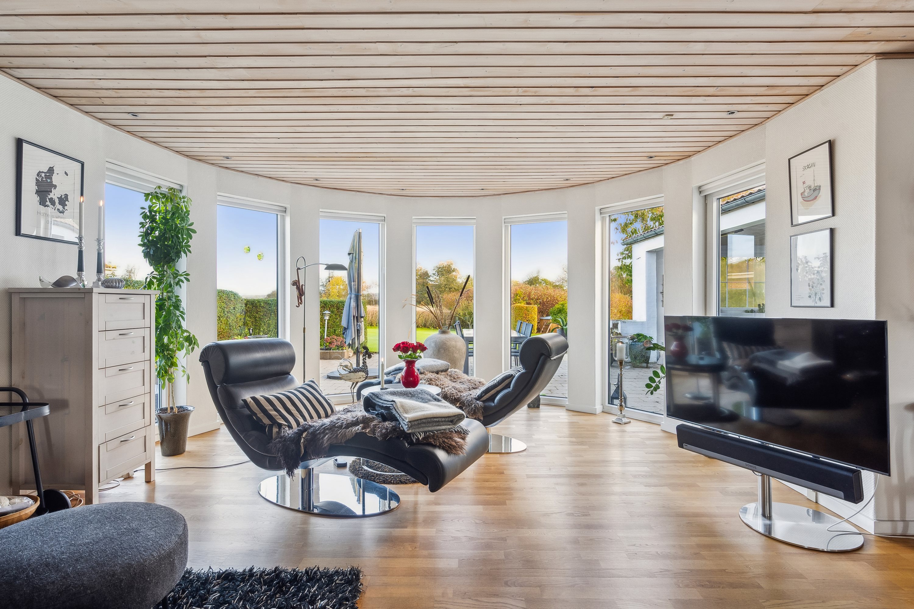 Fremhævet stue billede i fuldskærmstilstand. Billede af Brovej 11, Klejtrup, 9500 Hobro