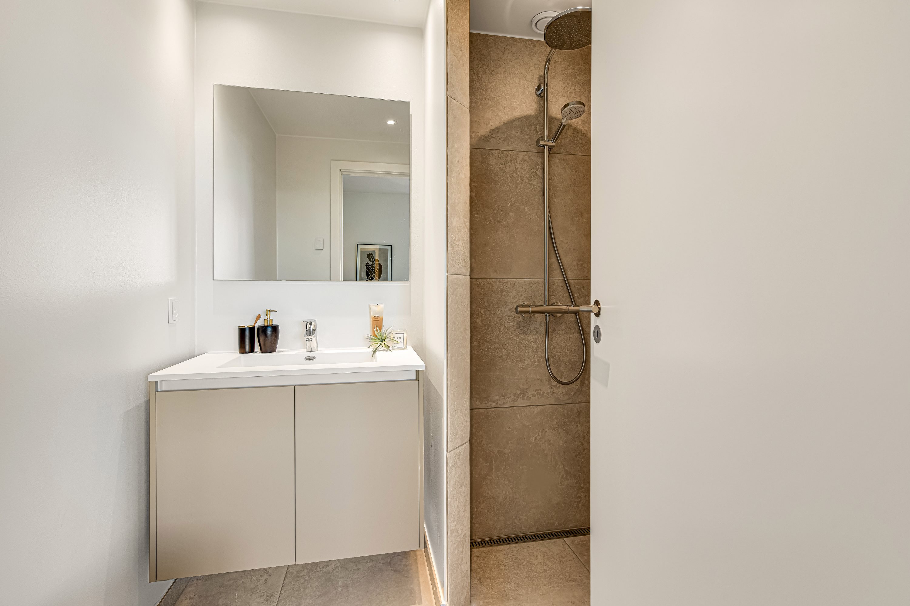 Fremhævet badeværelse billede i fuldskærmstilstand. Billede af Schaubparken 10, st.. 3., 6700 Esbjerg