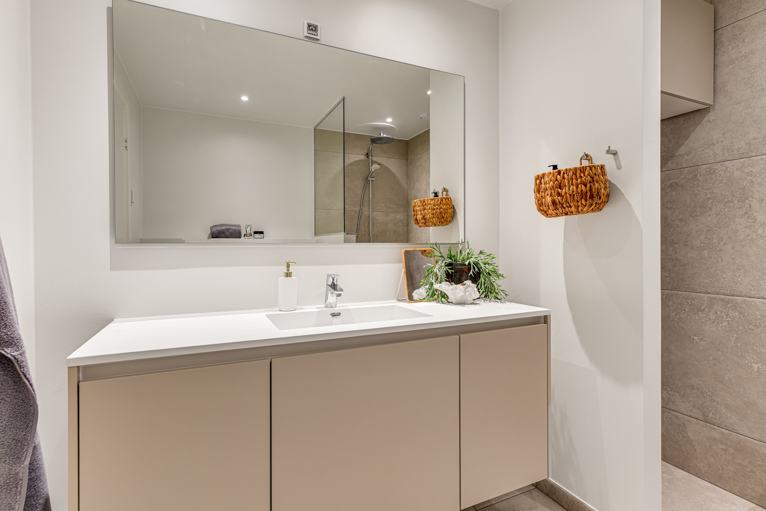 Fremhævet badeværelse billede i fuldskærmstilstand. Billede af Schaubparken 10, 1. 3., 6700 Esbjerg