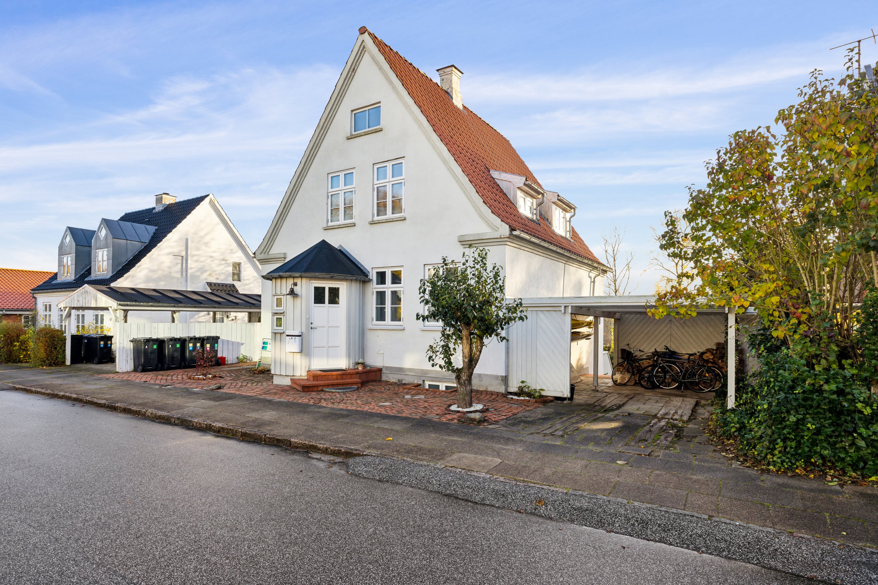 Fremhævet ejendom 1 billede i fuldskærmstilstand. Billede af Sønder Alle 49, 8800 Viborg