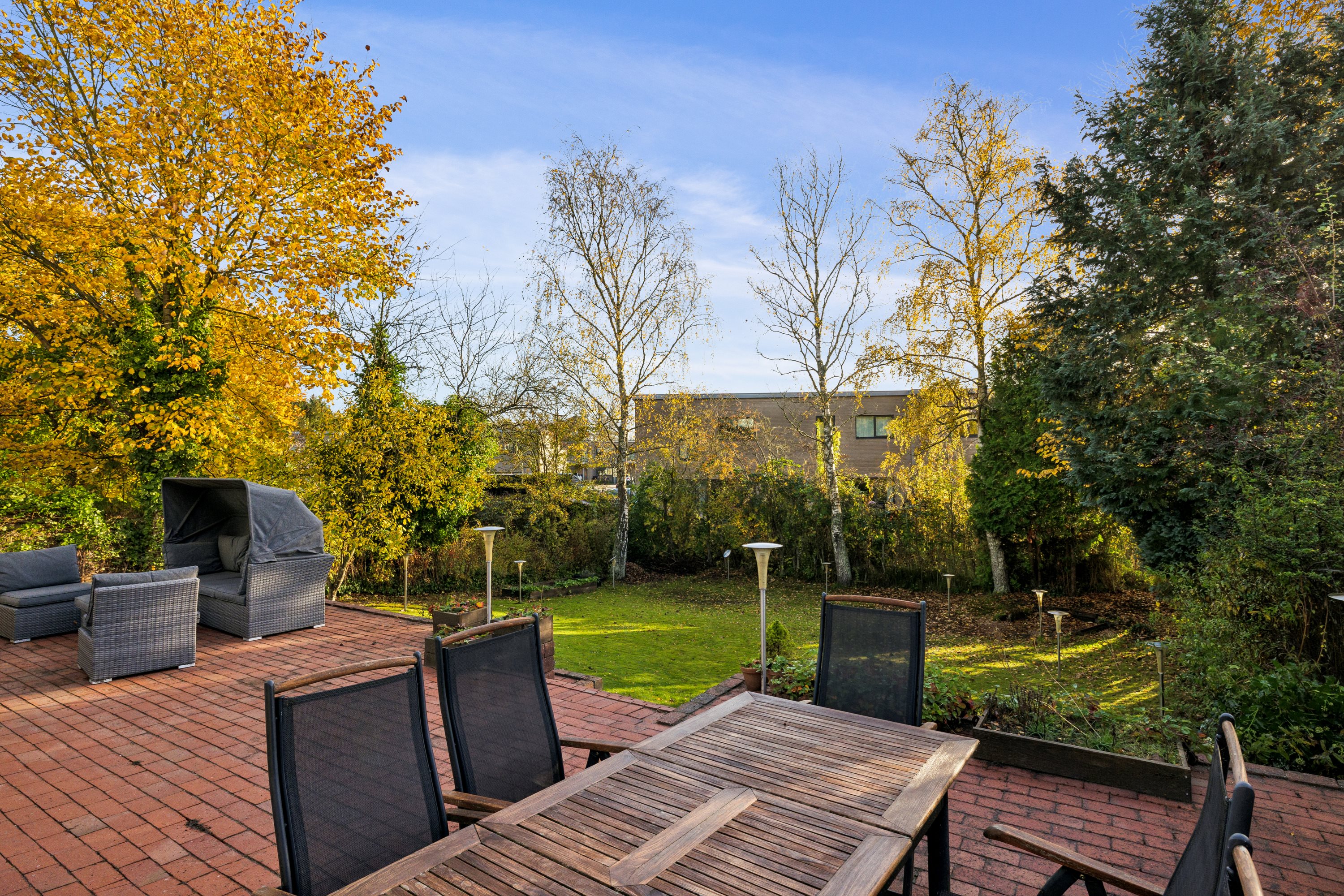 Fremhævet terrasse billede i fuldskærmstilstand. Billede af Sønder Alle 49, 8800 Viborg