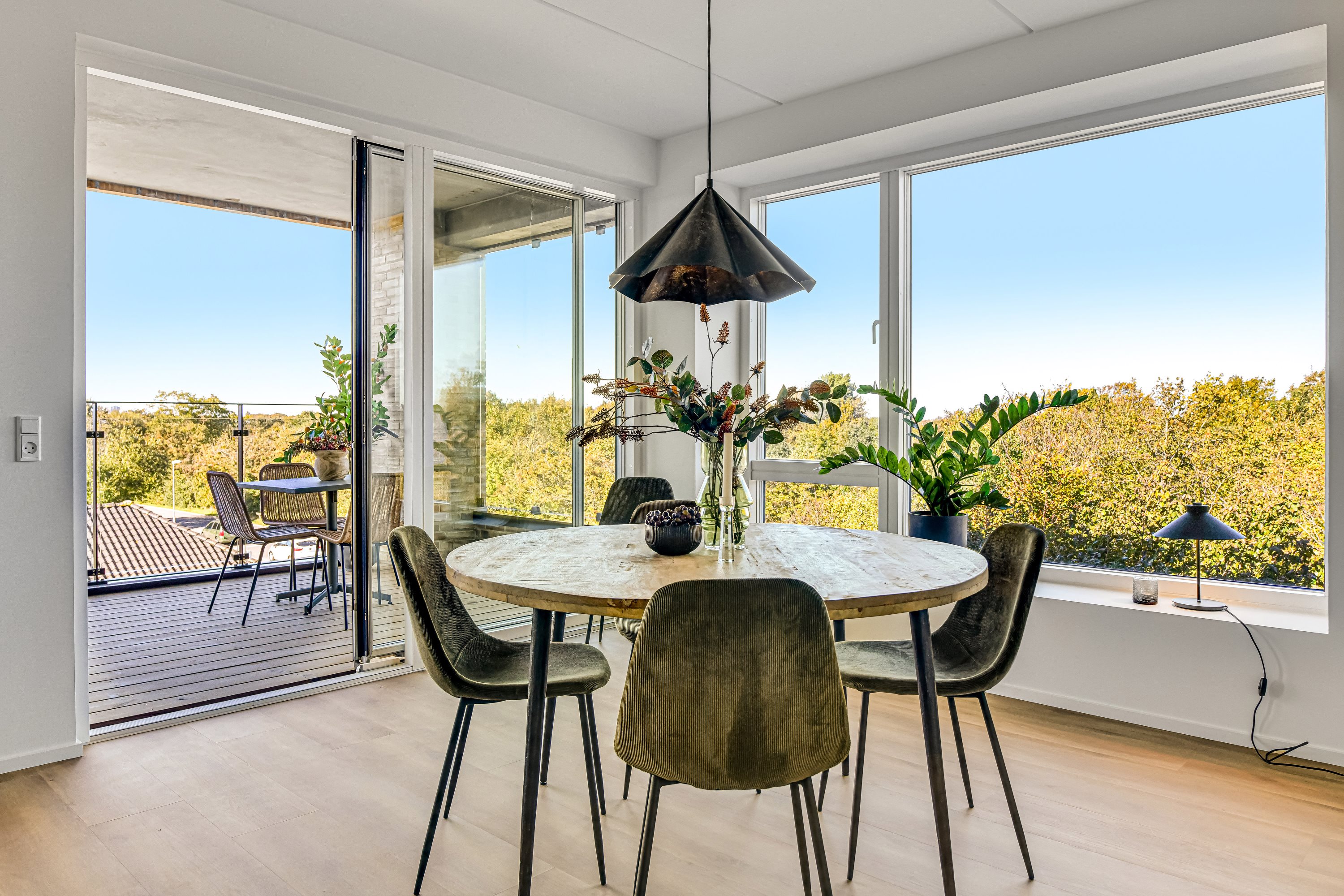 Fremhævet stue billede i fuldskærmstilstand. Billede af Schaubparken 8, st.. 3., 6700 Esbjerg