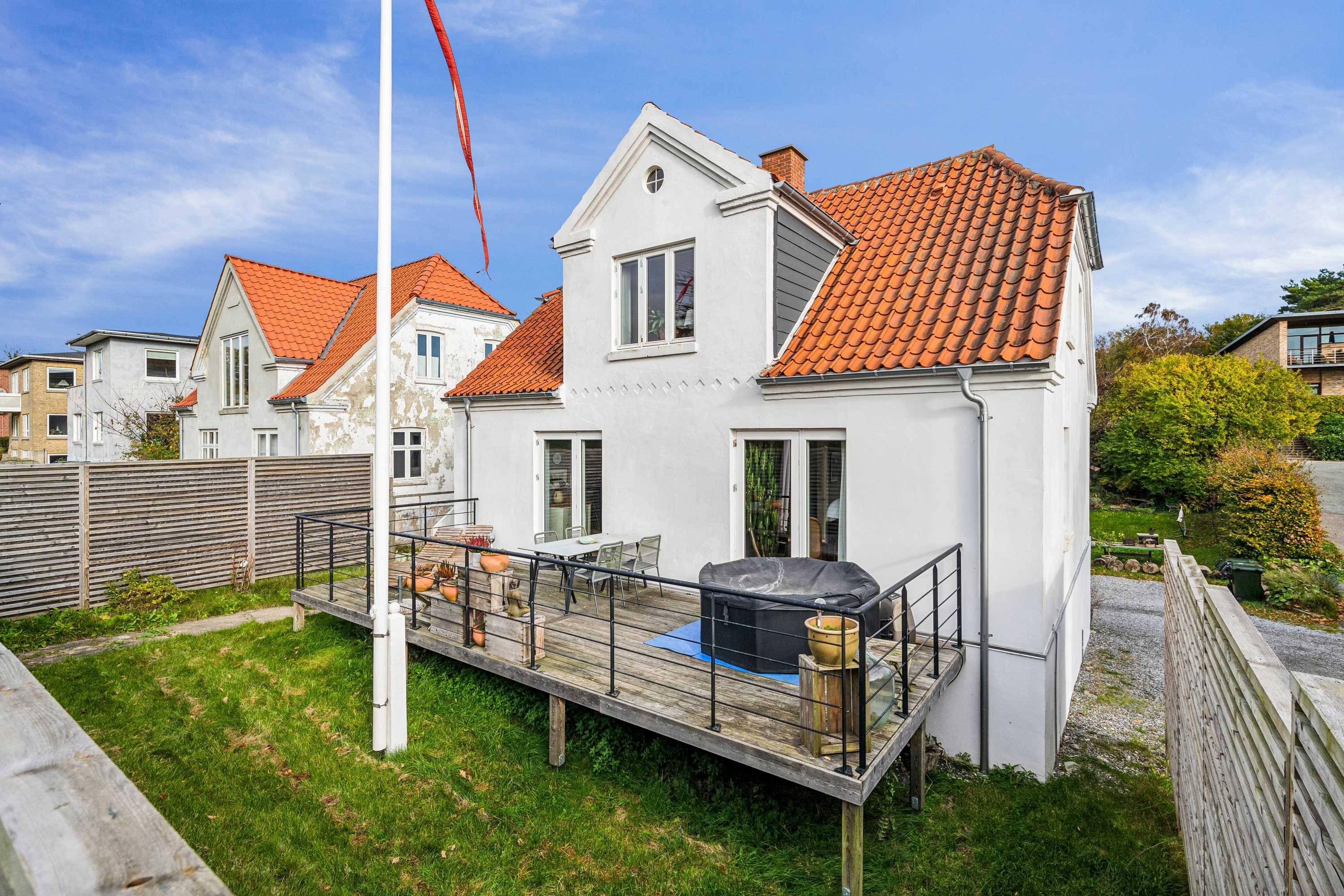 Fremhævet ejendom 1 billede i fuldskærmstilstand. Billede af Strandgårdshøj 12, 8400 Ebeltoft