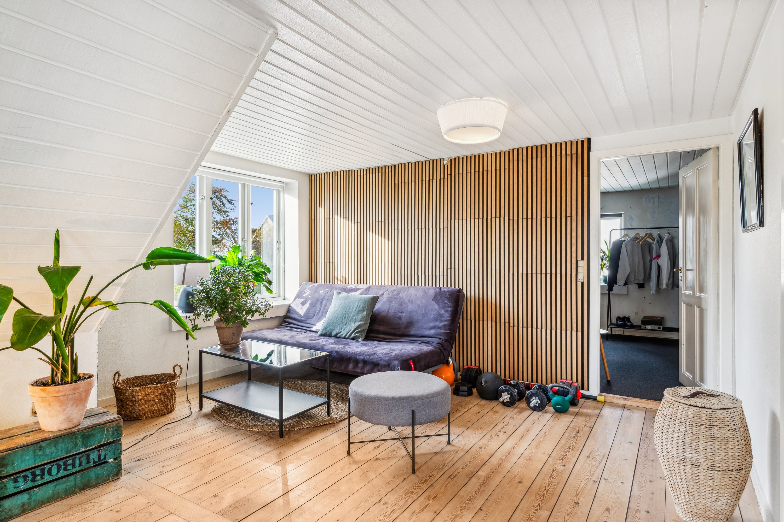 Fremhævet stue billede i fuldskærmstilstand. Billede af Strandgårdshøj 12, 8400 Ebeltoft