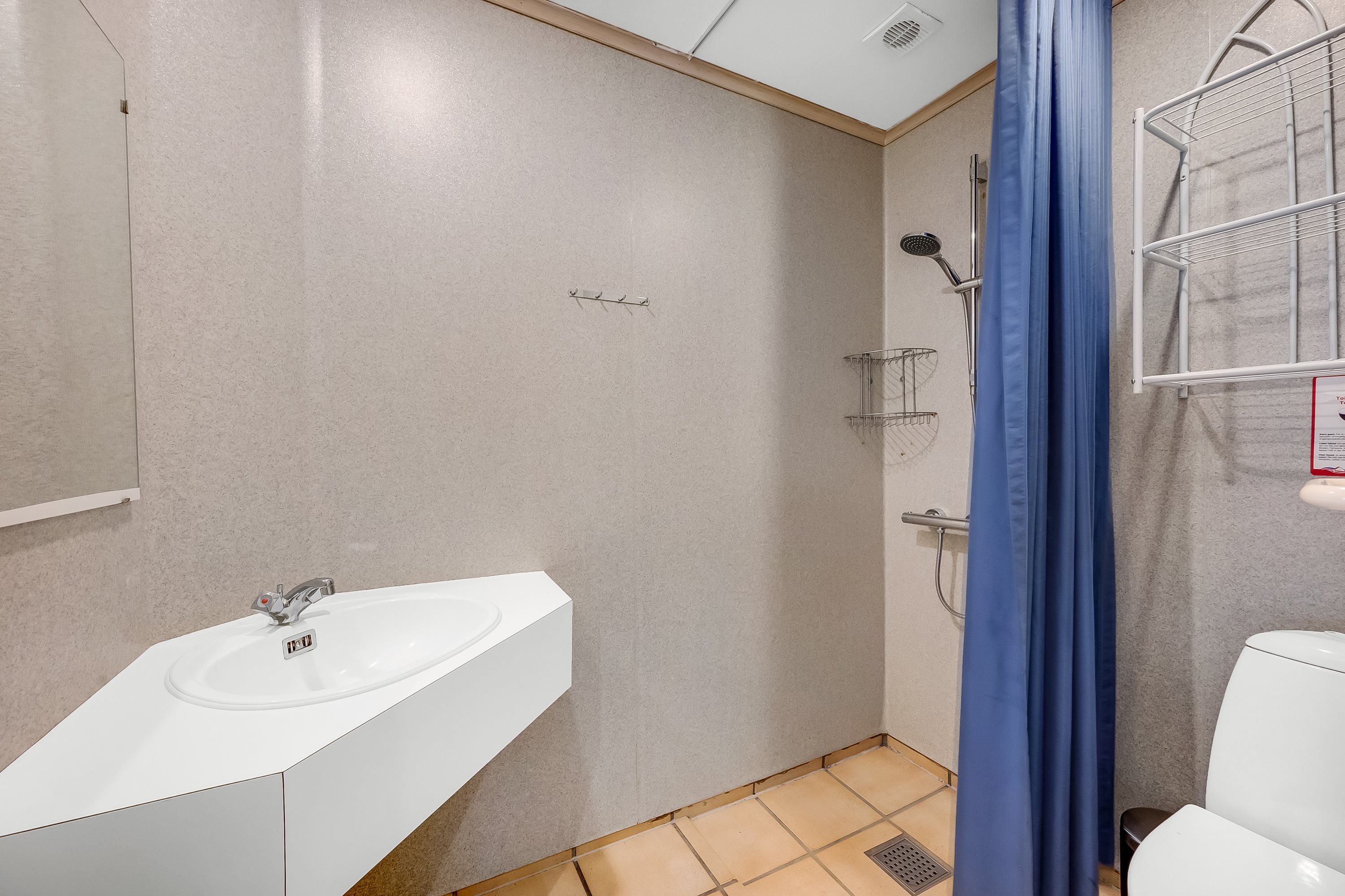 Fremhævet badeværelse billede i fuldskærmstilstand. Billede af Skovvang 62, Lønne, 6830 Nørre Nebel