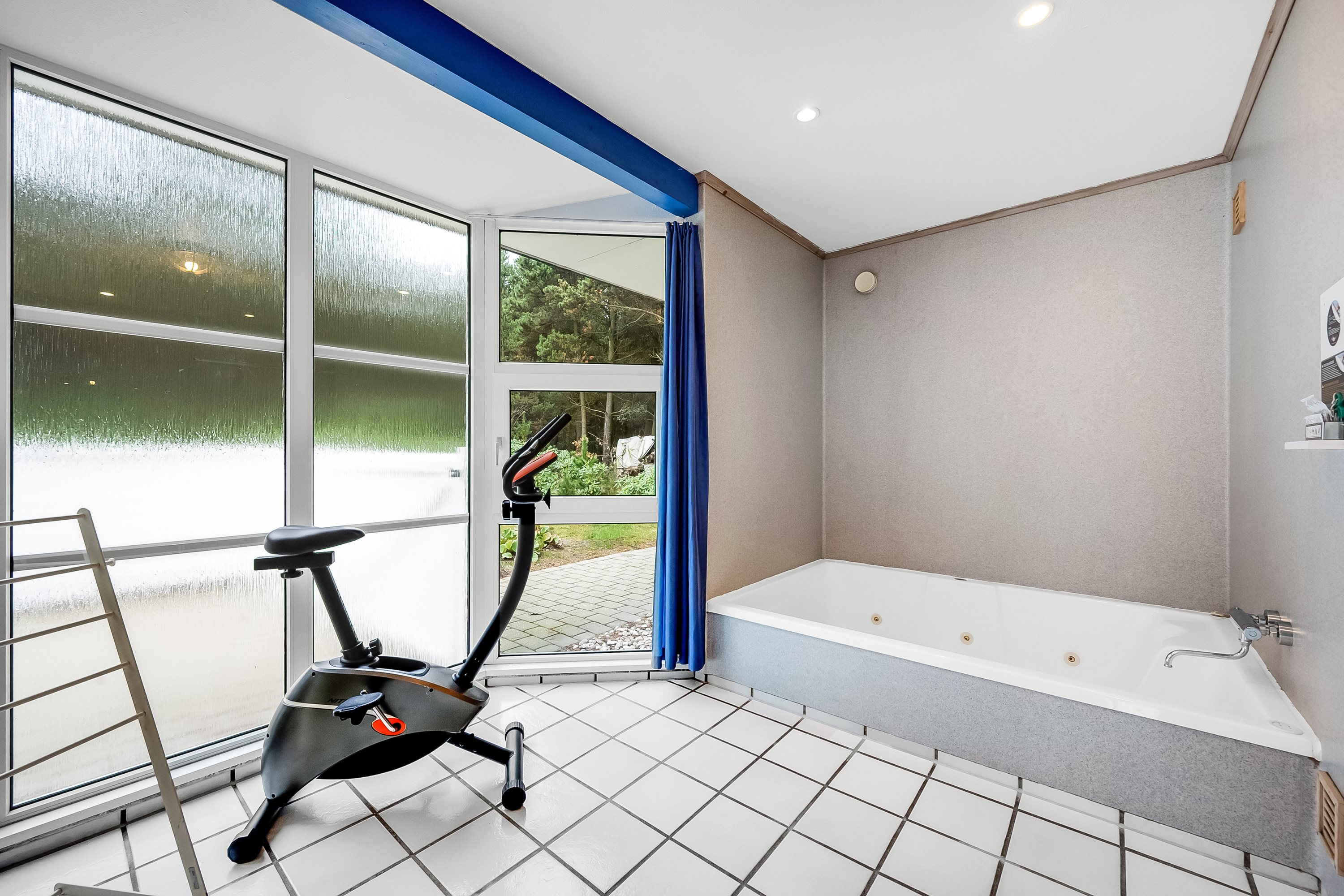 Fremhævet badeværelse billede i fuldskærmstilstand. Billede af Skovvang 62, Lønne, 6830 Nørre Nebel