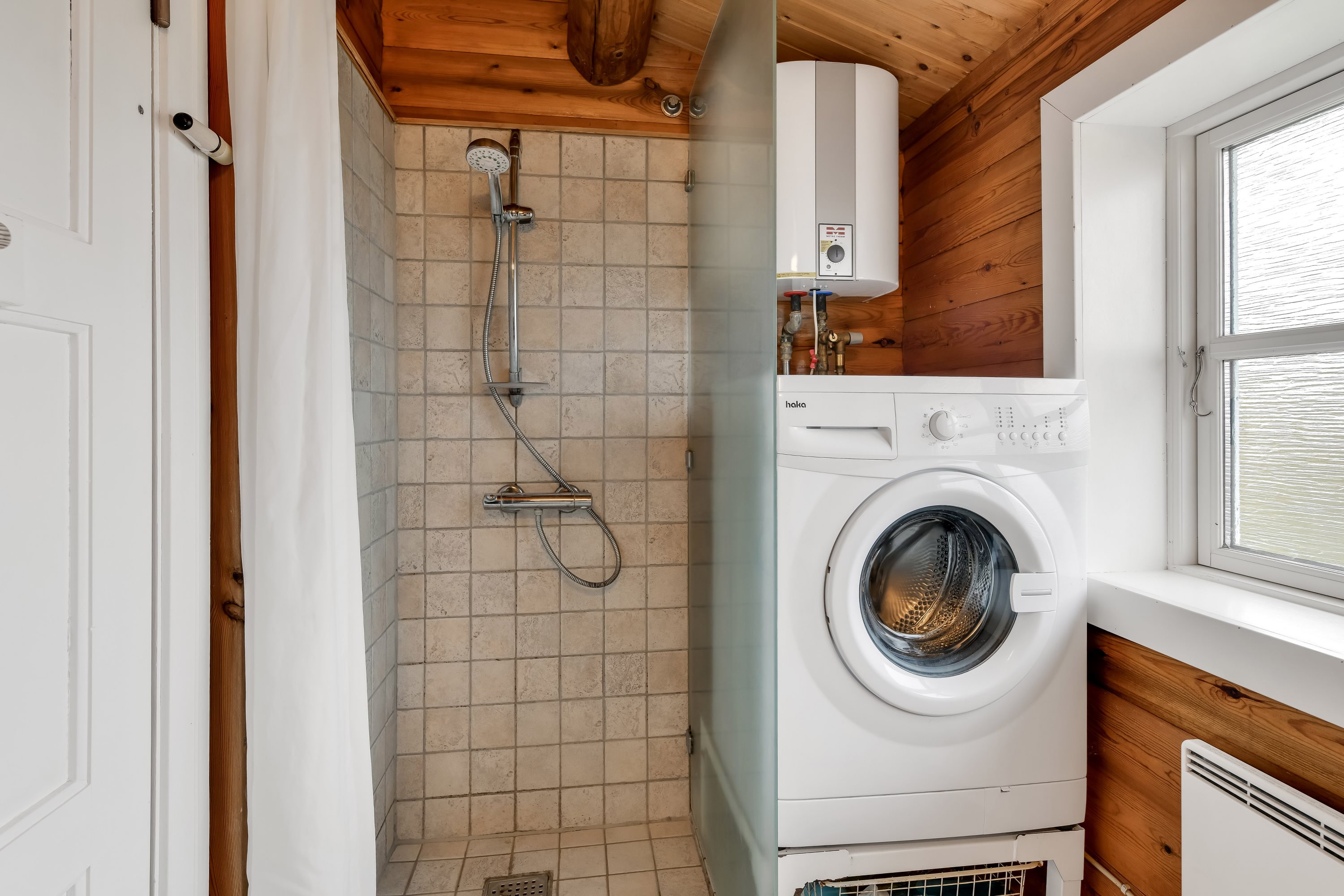 Fremhævet badeværelse billede i fuldskærmstilstand. Billede af Søndermarken 18, Sønderho, 6720 Fanø