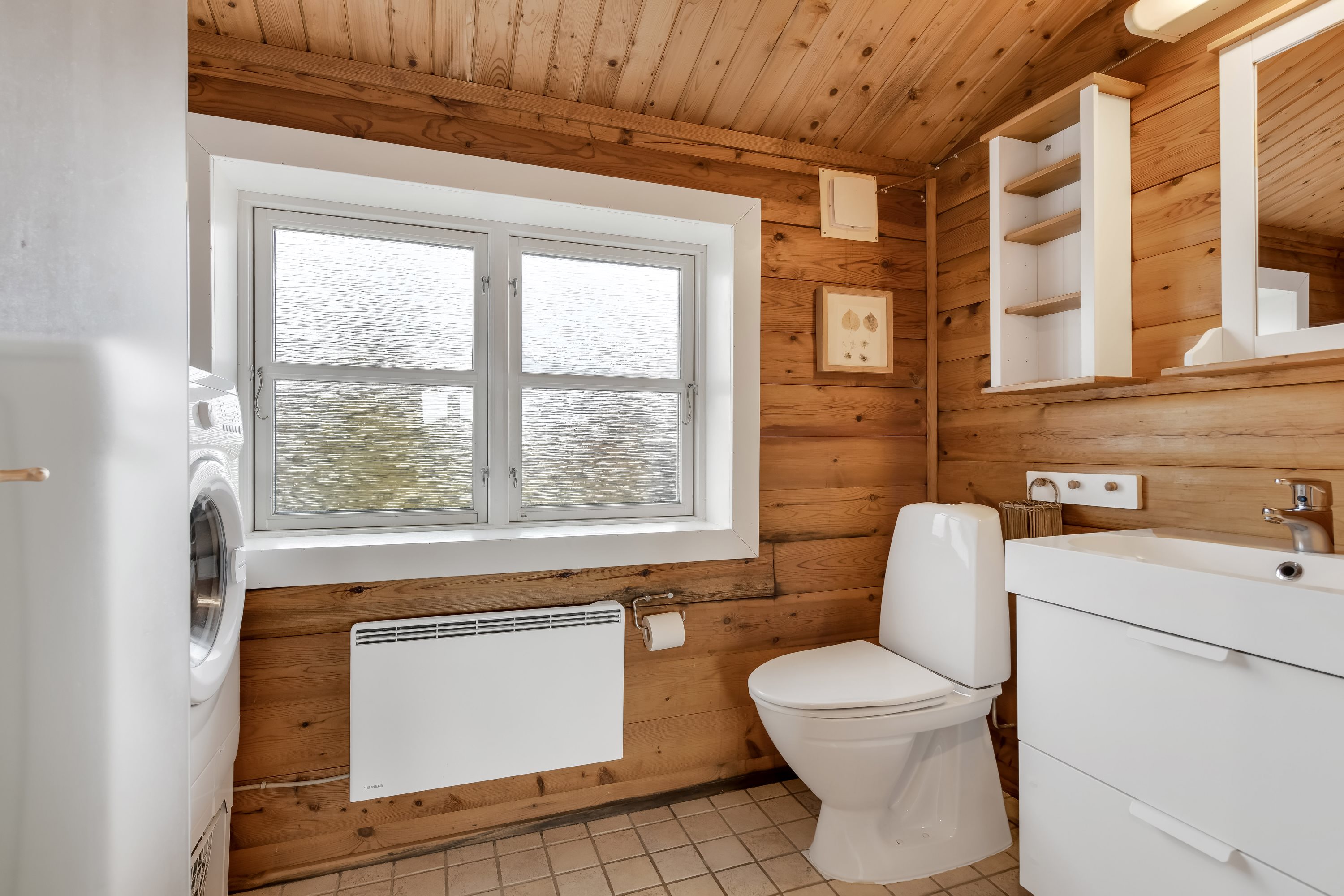 Fremhævet toilet billede i fuldskærmstilstand. Billede af Søndermarken 18, Sønderho, 6720 Fanø