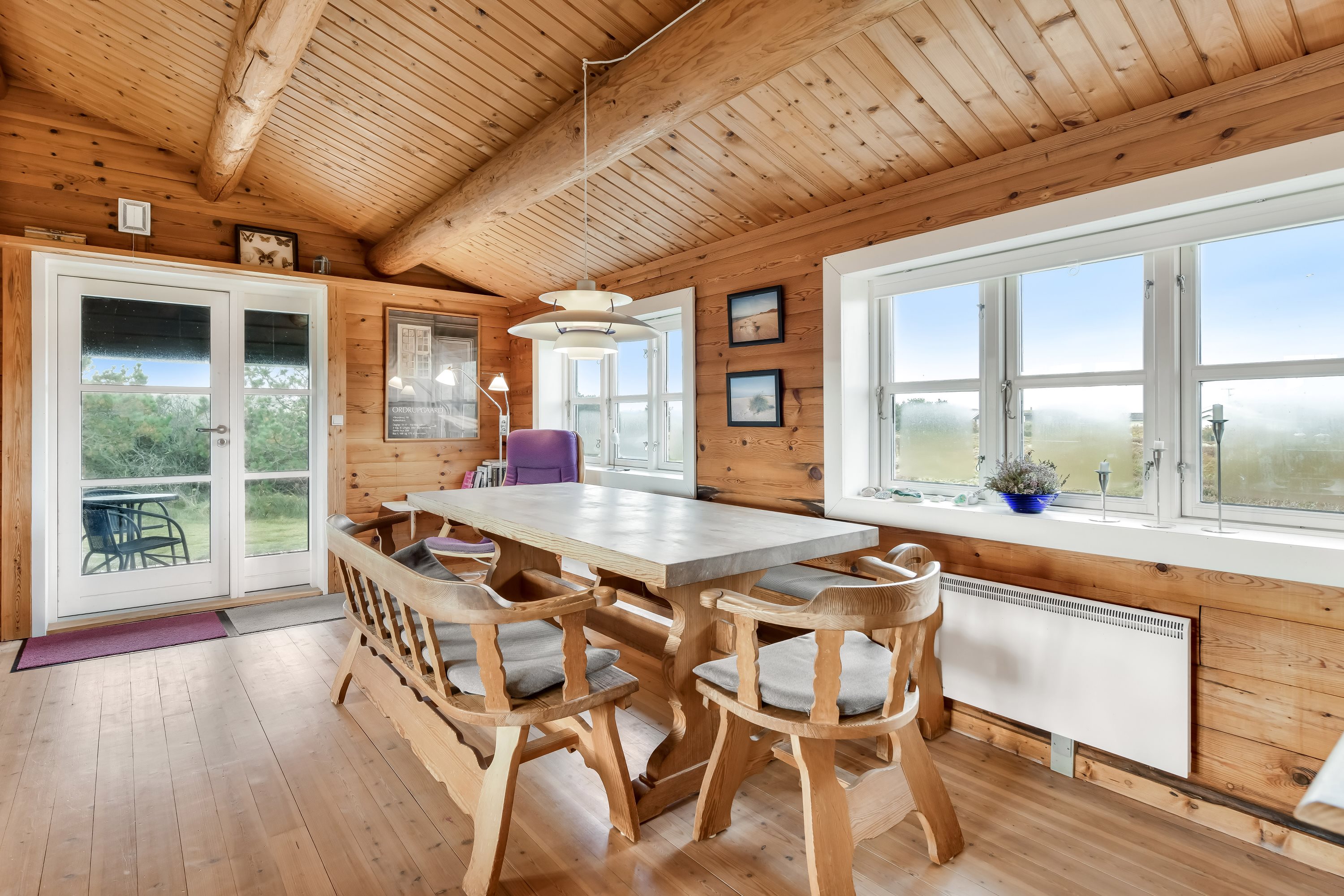 Fremhævet stue billede i fuldskærmstilstand. Billede af Søndermarken 18, Sønderho, 6720 Fanø