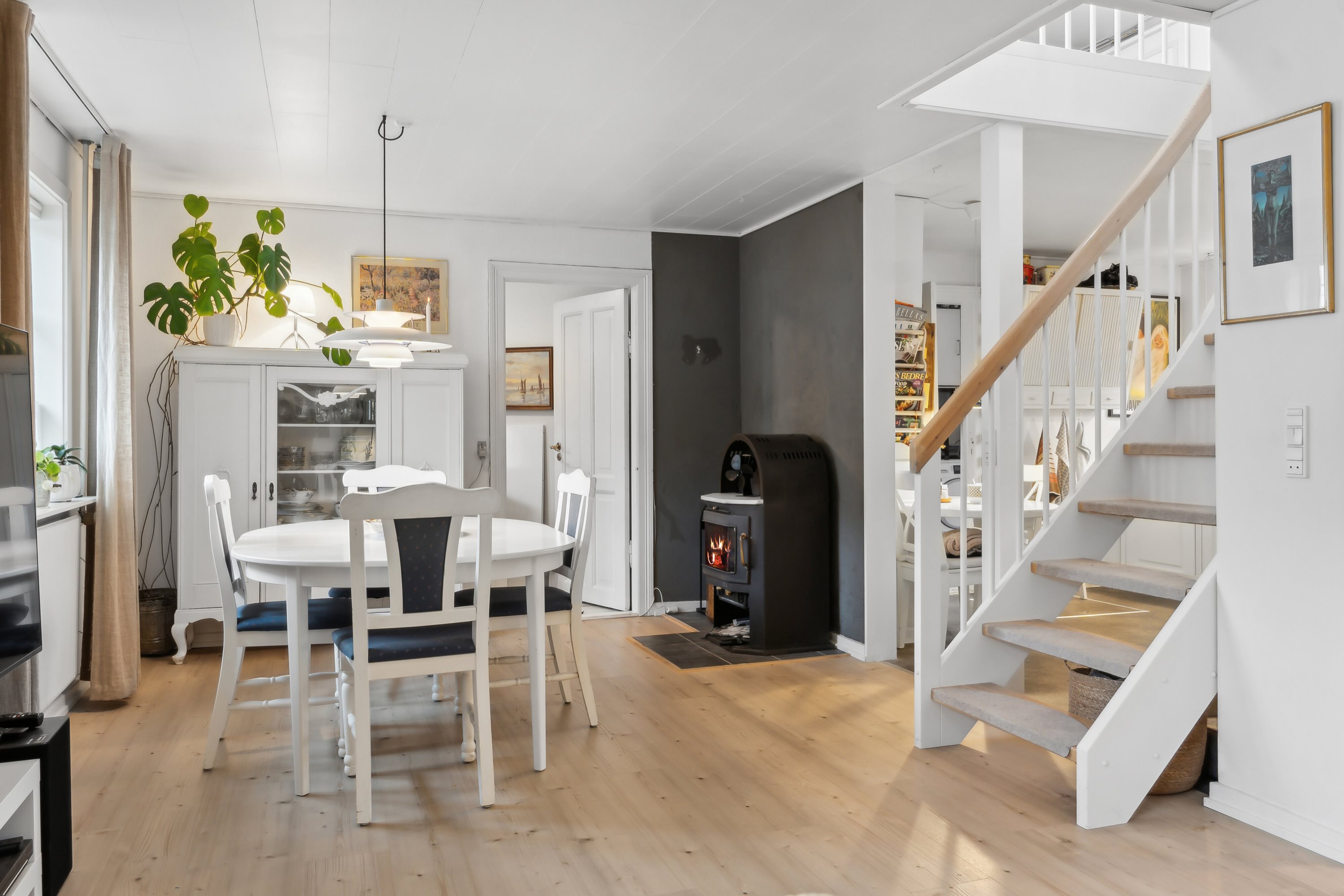 Fremhævet spisestue billede i fuldskærmstilstand. Billede af Bag Kirken 1D, 4573 Højby