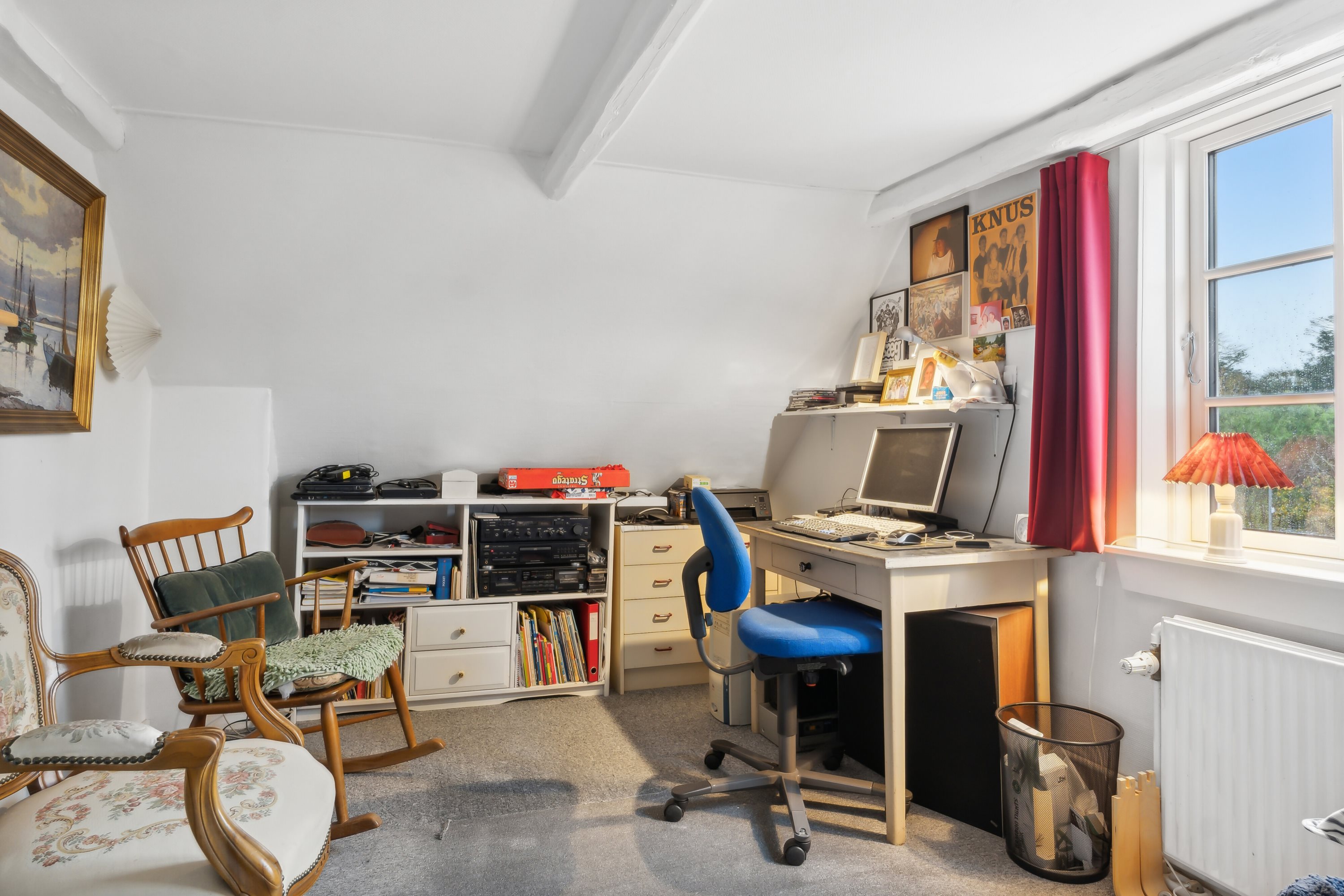 Fremhævet indendørs billede i fuldskærmstilstand. Billede af Bag Kirken 1D, 4573 Højby