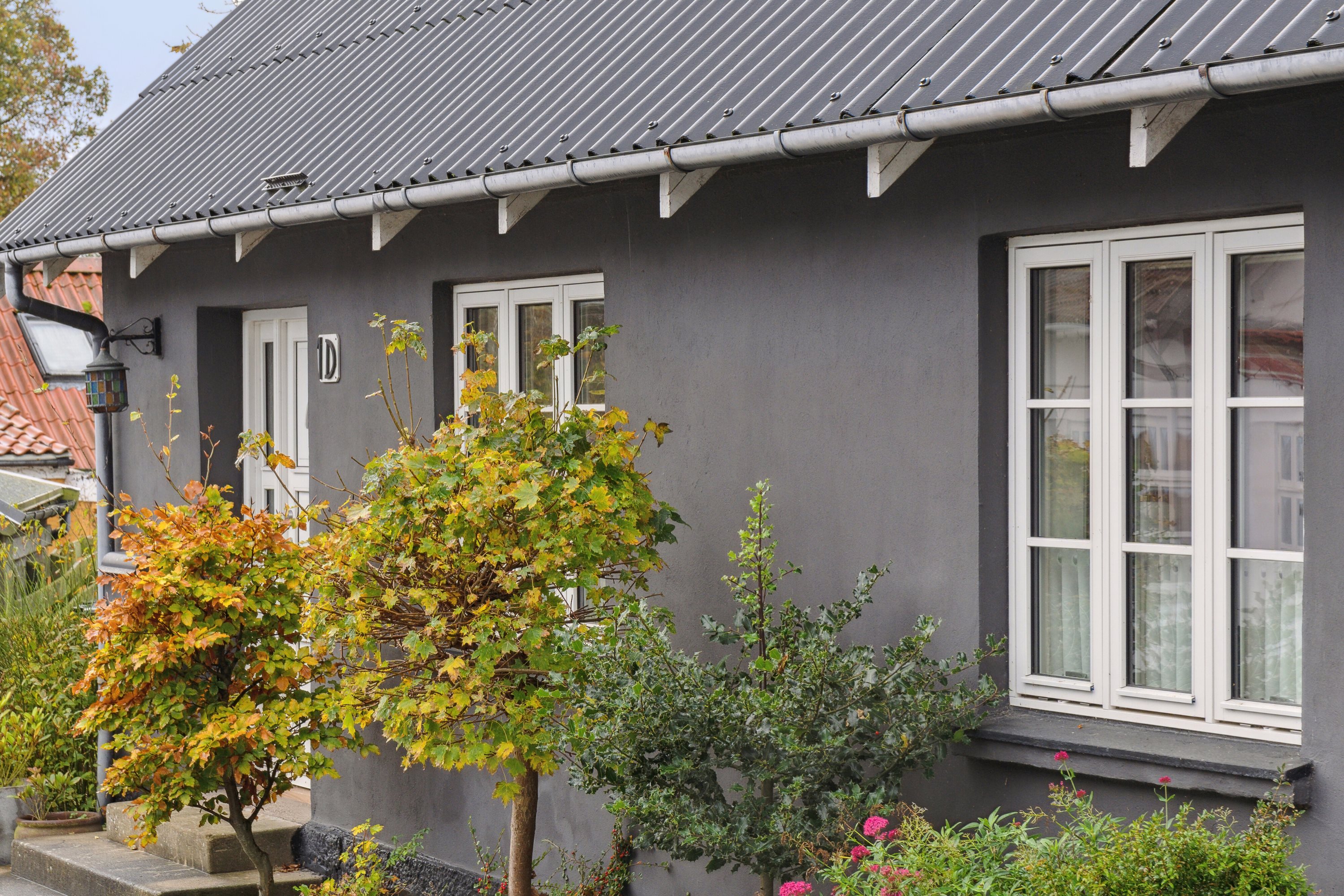 Fremhævet udendørs billede i fuldskærmstilstand. Billede af Bag Kirken 1D, 4573 Højby