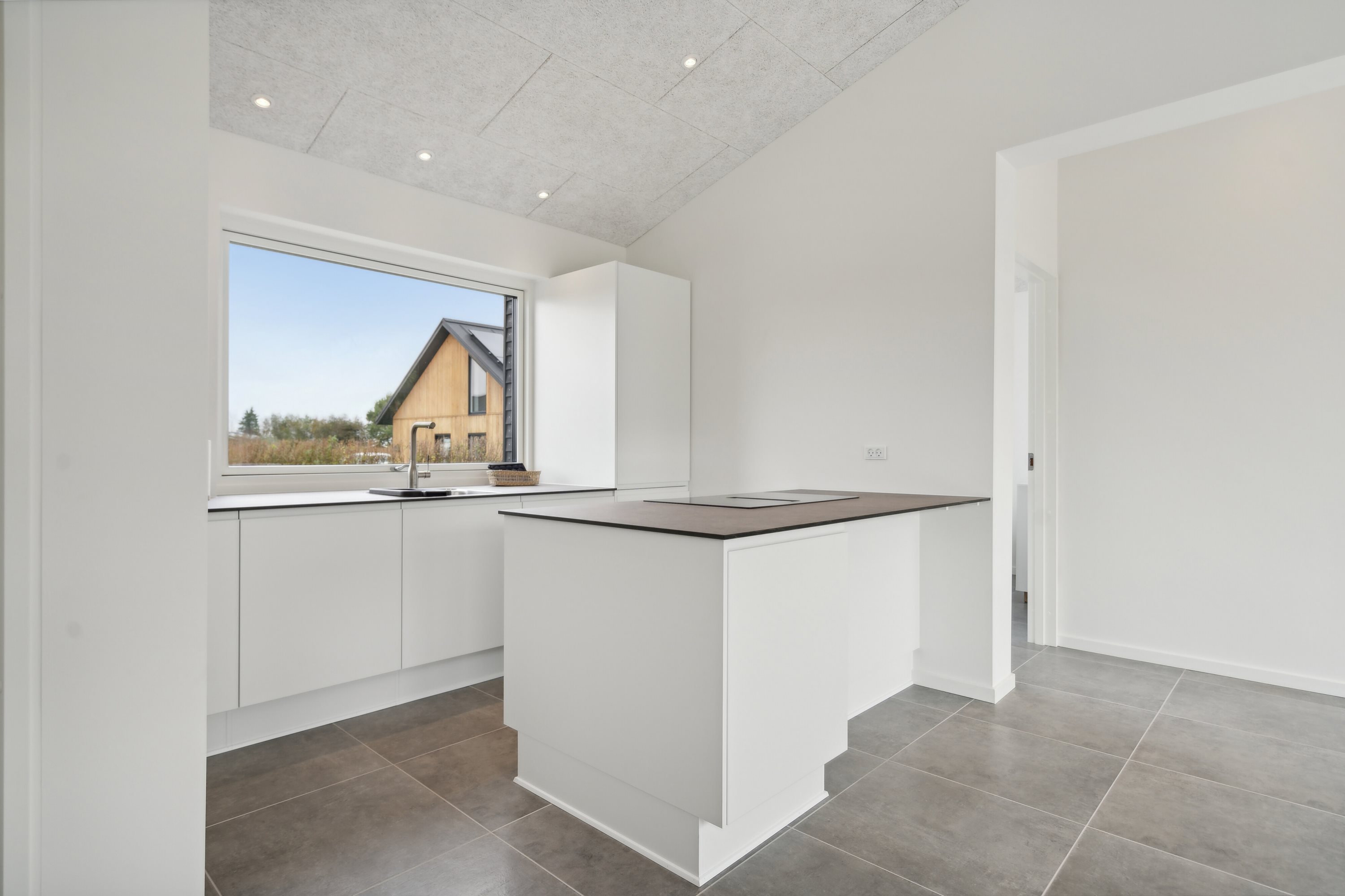 Fremhævet køkken billede i fuldskærmstilstand. Billede af Hegnet 9, 5871 Frørup