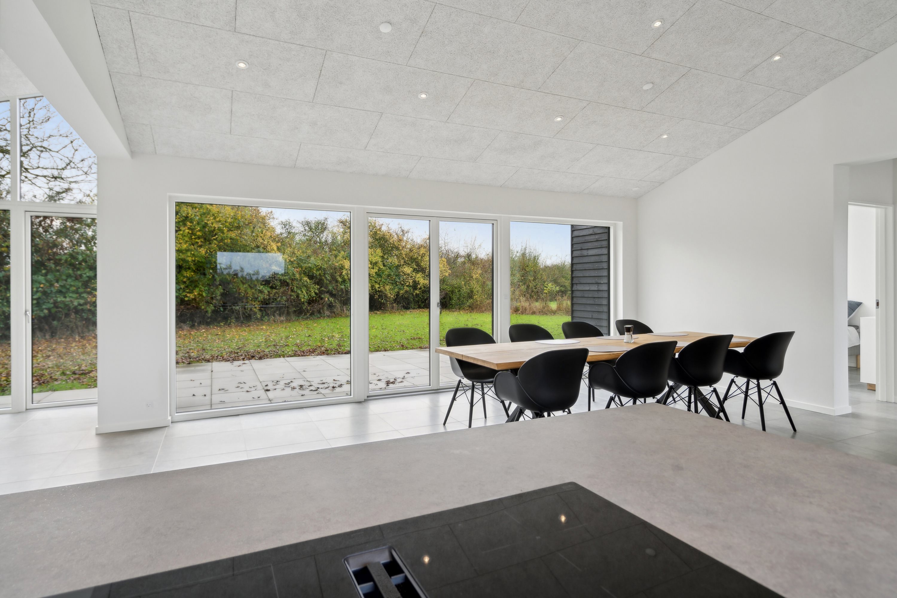 Fremhævet spisestue billede i fuldskærmstilstand. Billede af Hegnet 9, 5871 Frørup