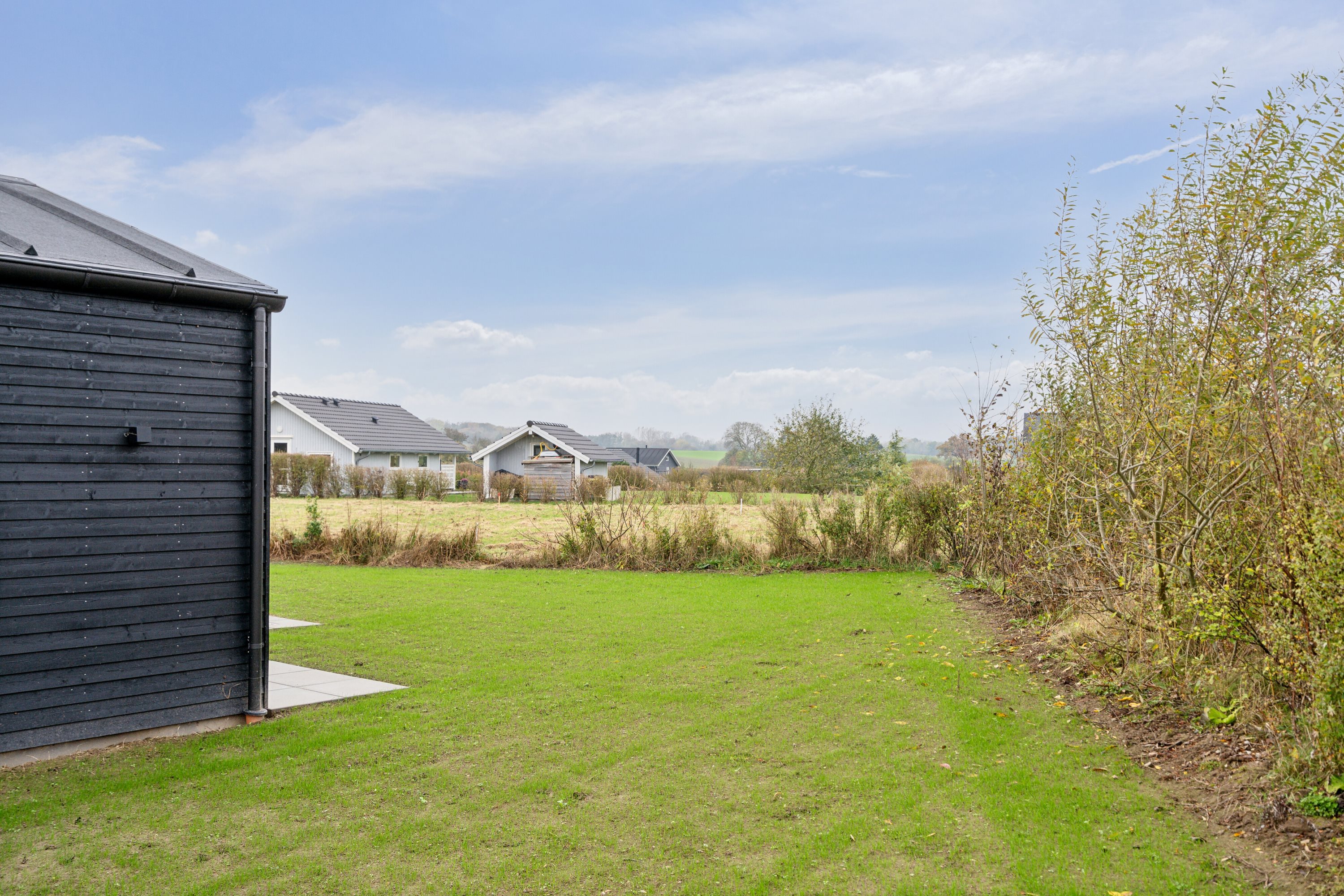 Fremhævet udendørs billede i fuldskærmstilstand. Billede af Hegnet 9, 5871 Frørup