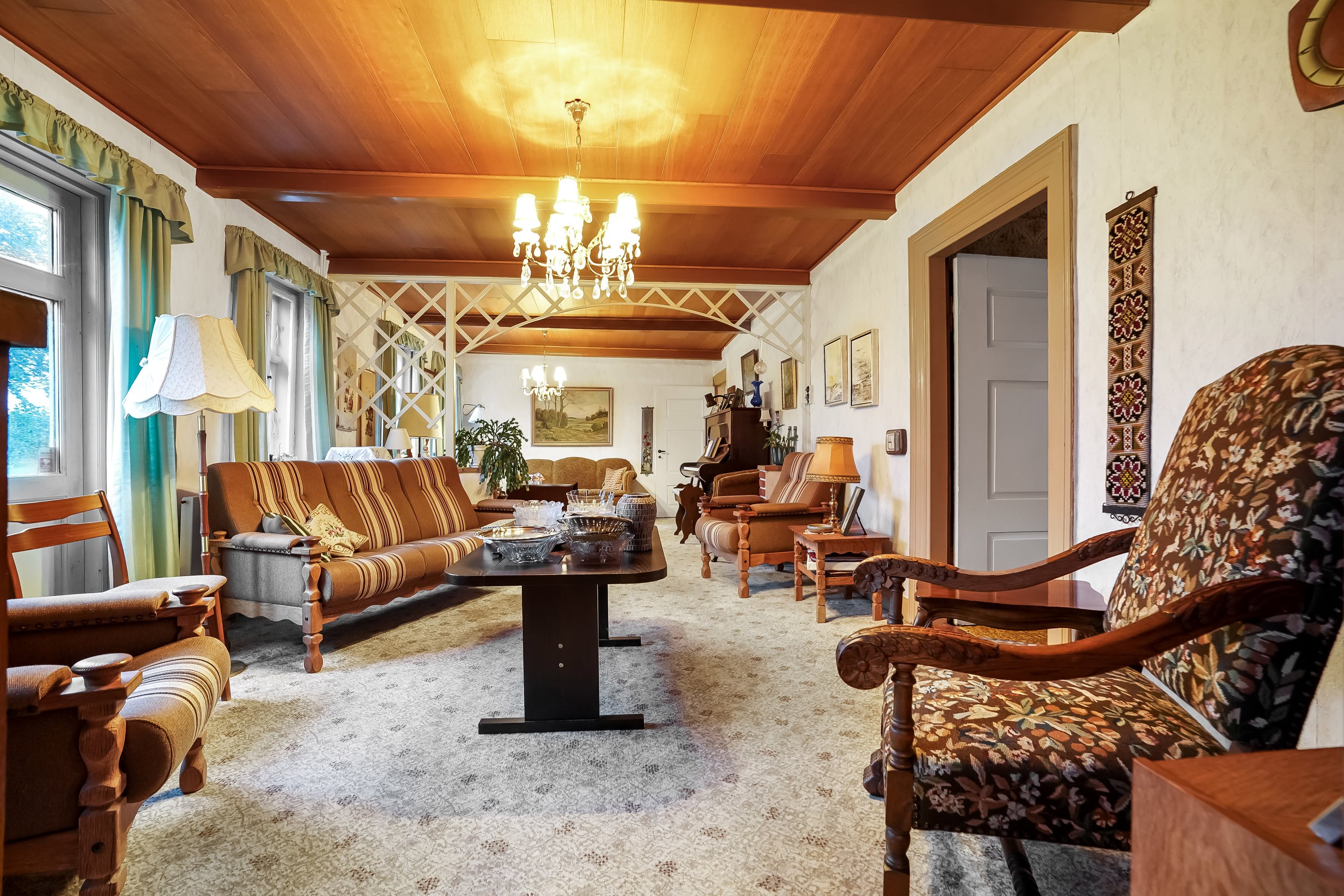 Fremhævet stue billede i fuldskærmstilstand. Billede af Lerbjergvej 61, Vejlby Mark, 5500 Middelfart