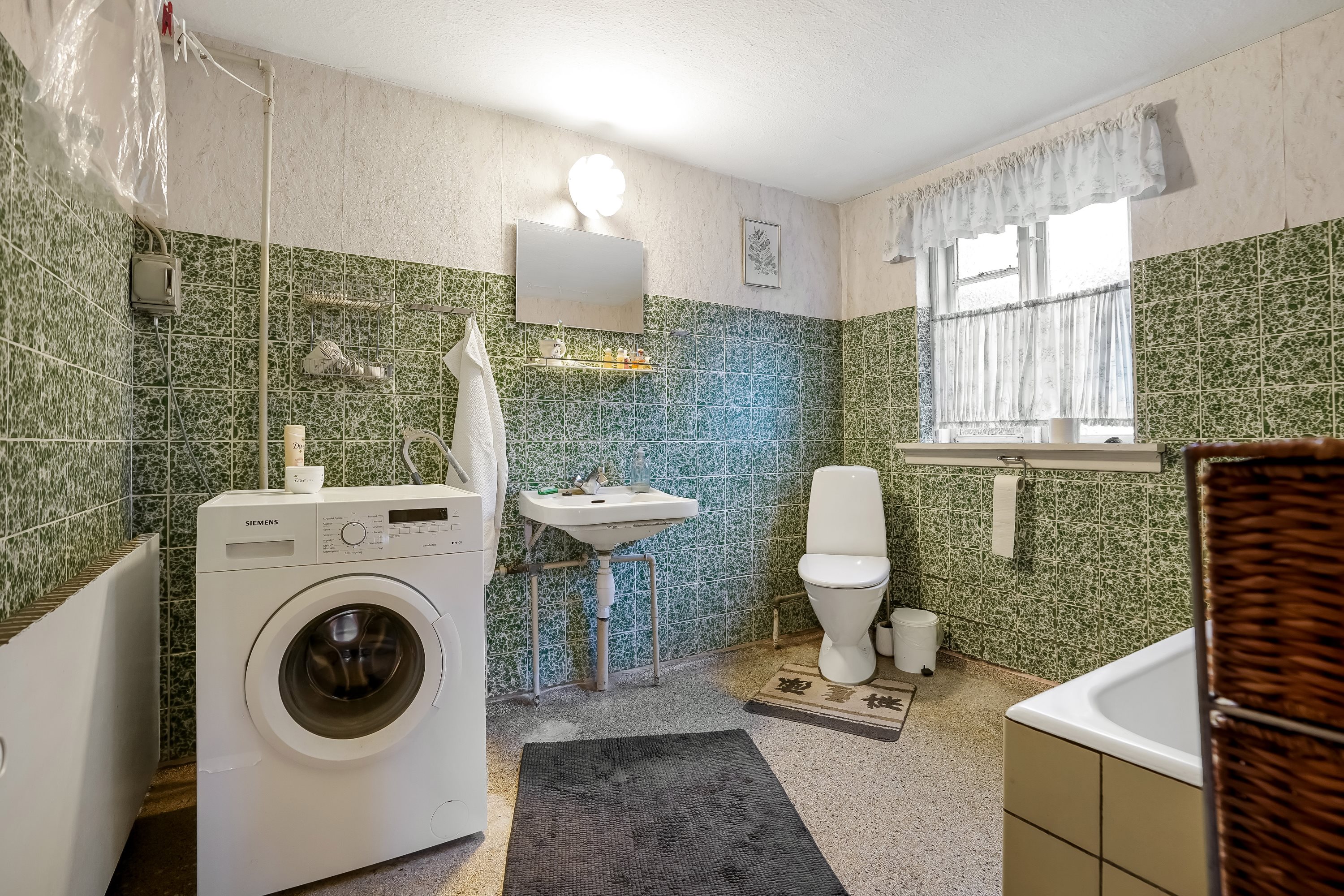 Fremhævet badeværelse billede i fuldskærmstilstand. Billede af Lerbjergvej 61, Vejlby Mark, 5500 Middelfart