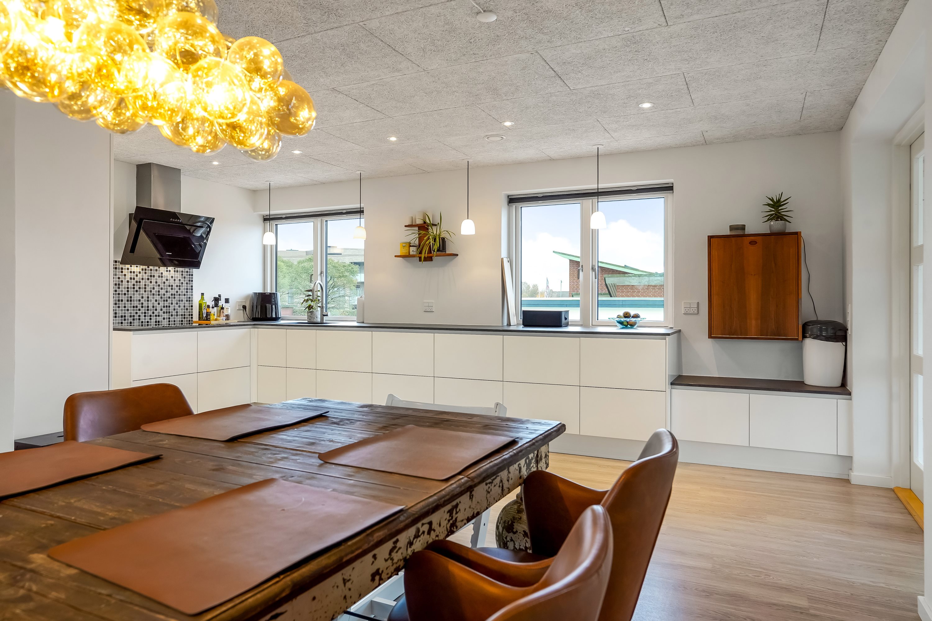 Fremhævet køkken billede i fuldskærmstilstand. Billede af Sønderbrogade 17, 7160 Tørring