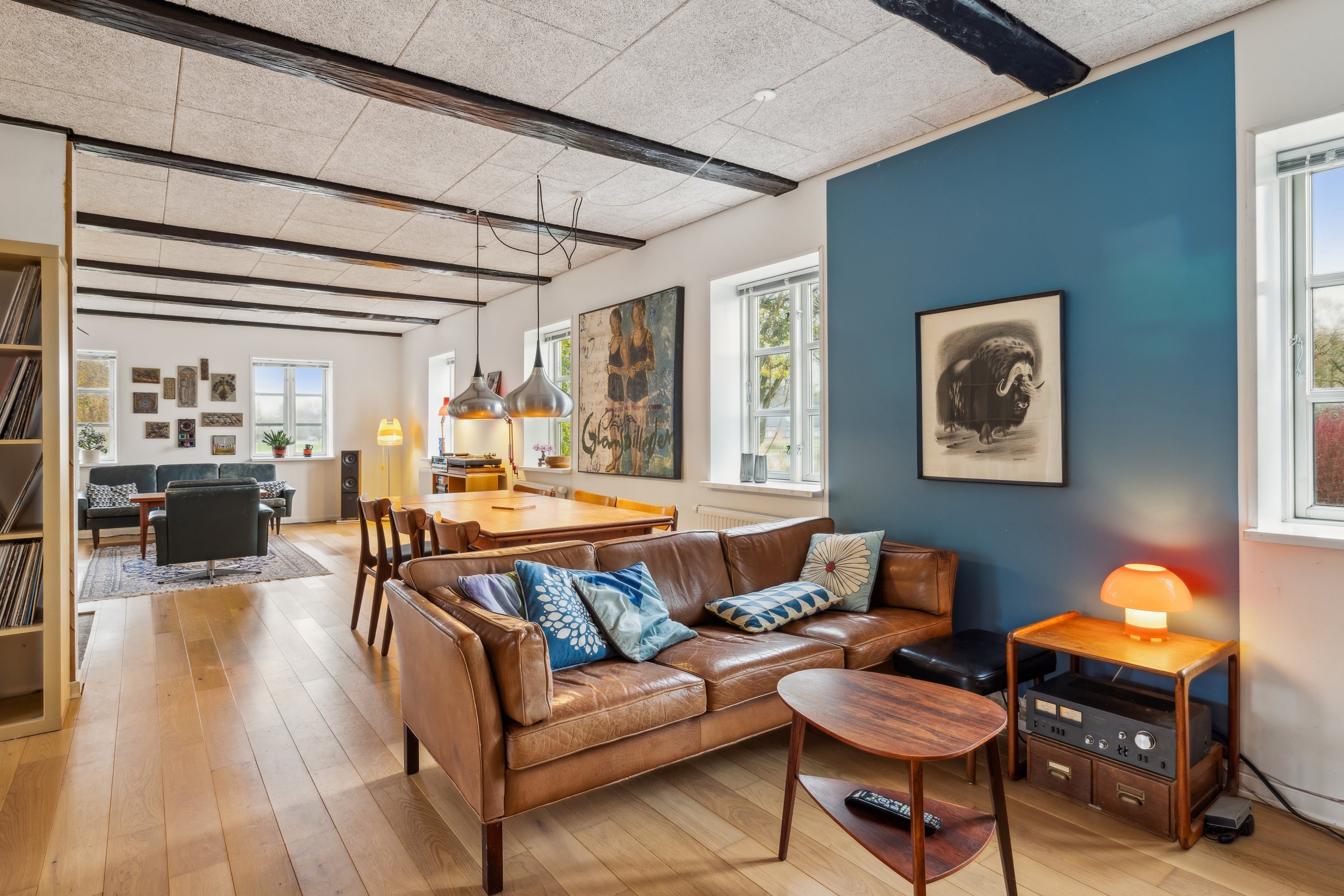 Fremhævet stue billede i fuldskærmstilstand. Billede af Nedergårdsvej 8, Foulum, 8830 Tjele