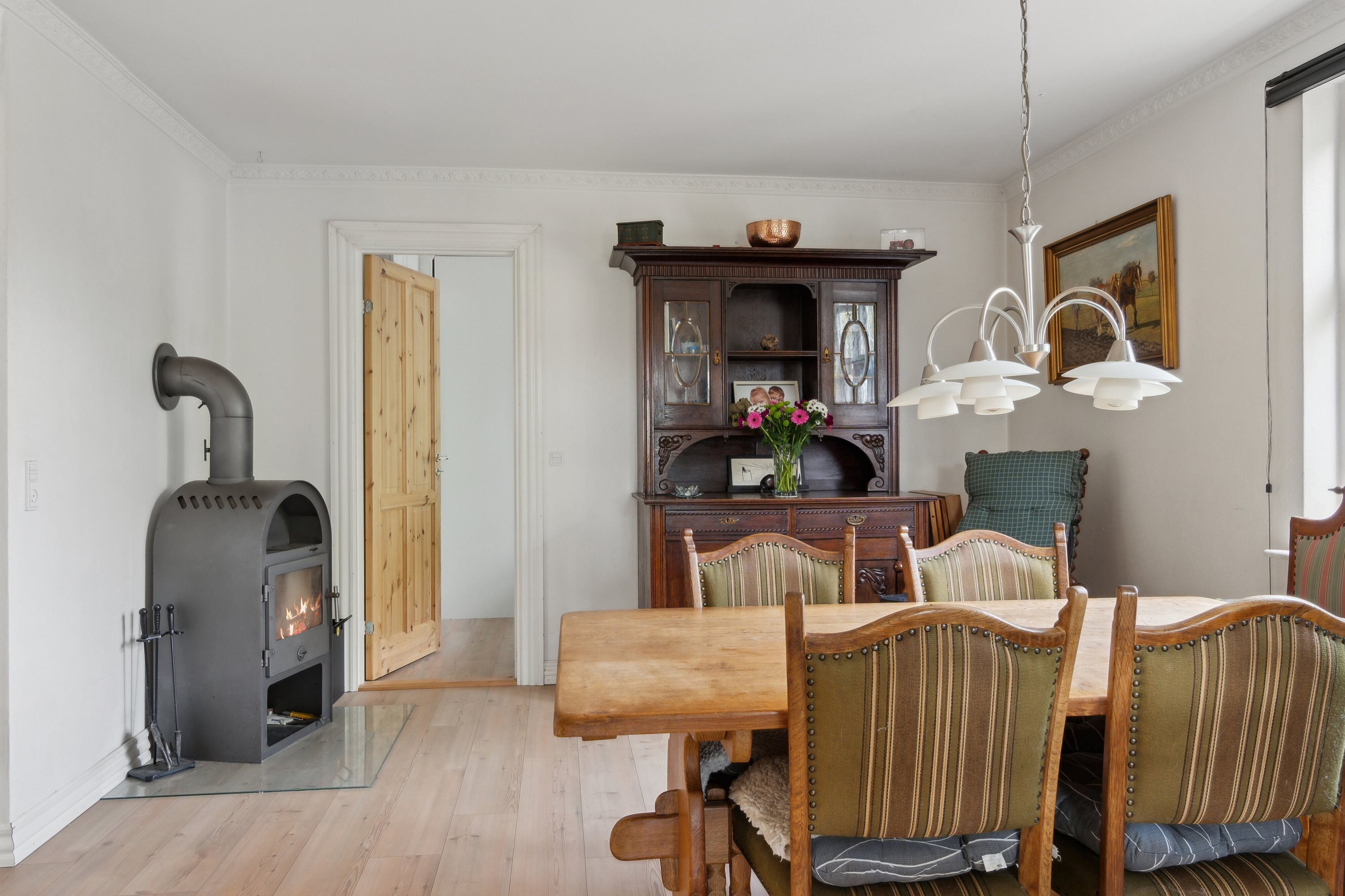 Fremhævet spisestue billede i fuldskærmstilstand. Billede af Holbækvej 324, Knabstrup, 4440 Mørkøv