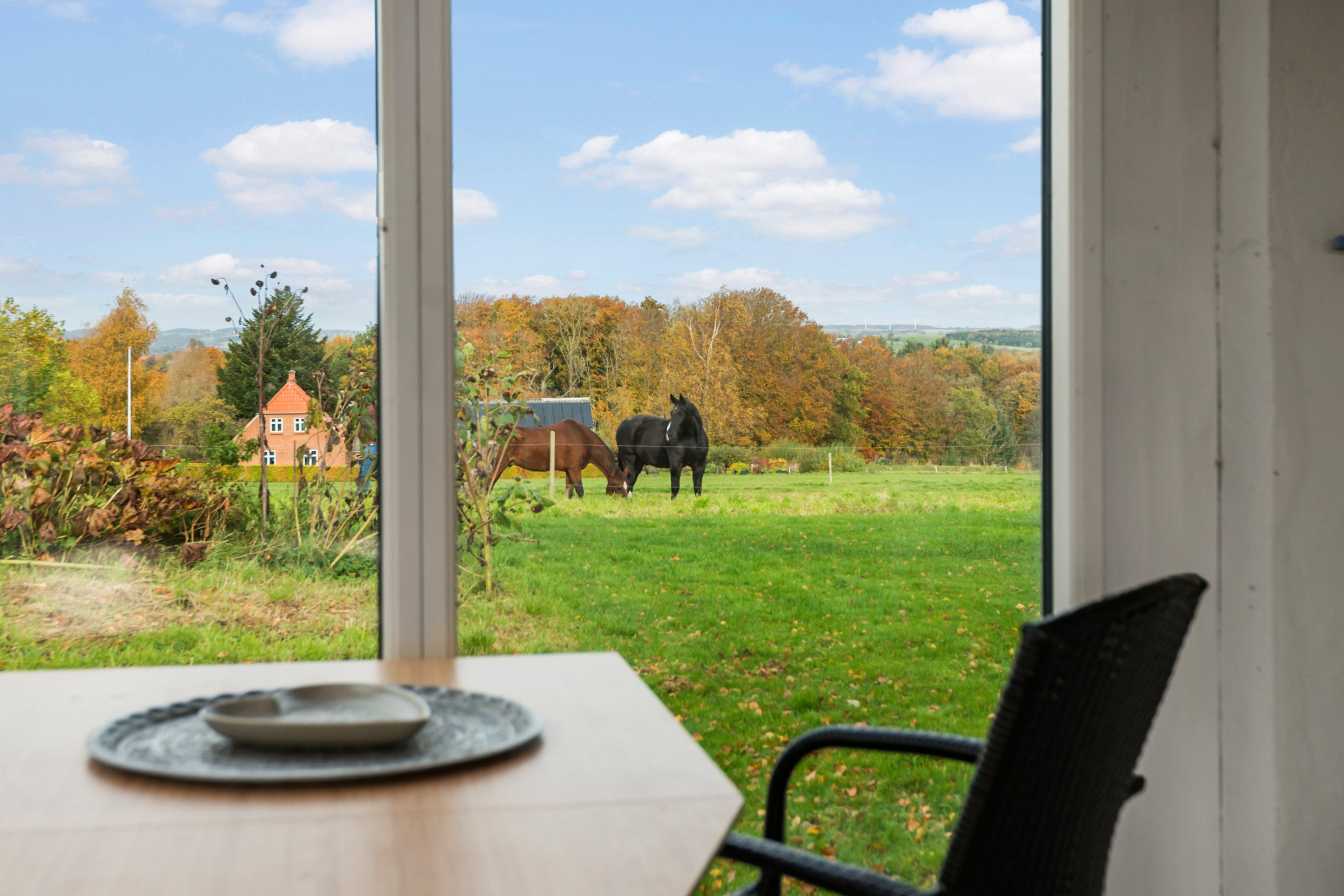 Fremhævet udestue billede i fuldskærmstilstand. Billede af Tåningvej 25, 8660 Skanderborg